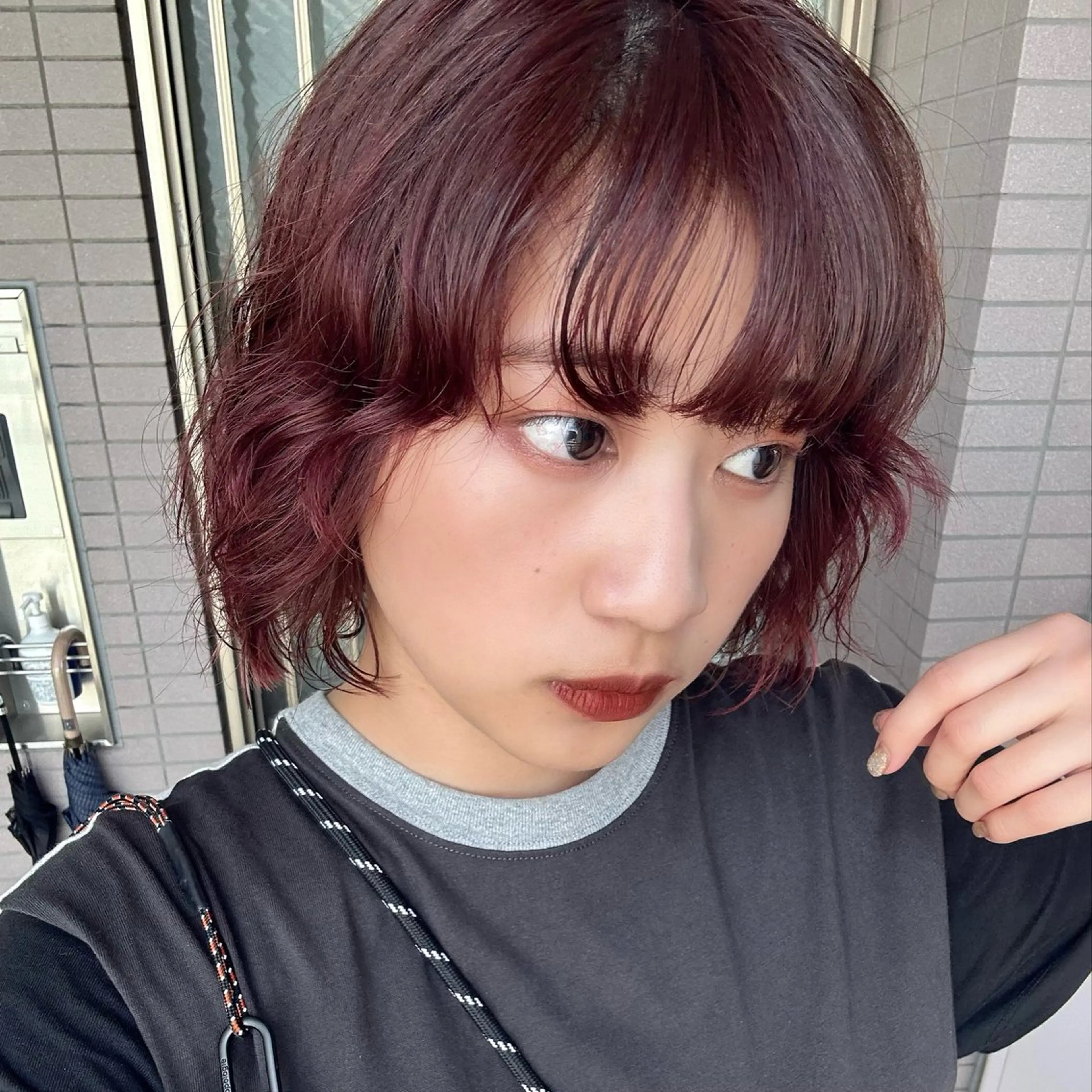 ショート カラー パーマ ダブルカラー ピンクカラー レッドカラー ボブ/レイヤー/ニュ アンスパーマ/小夏のヘアスタイル