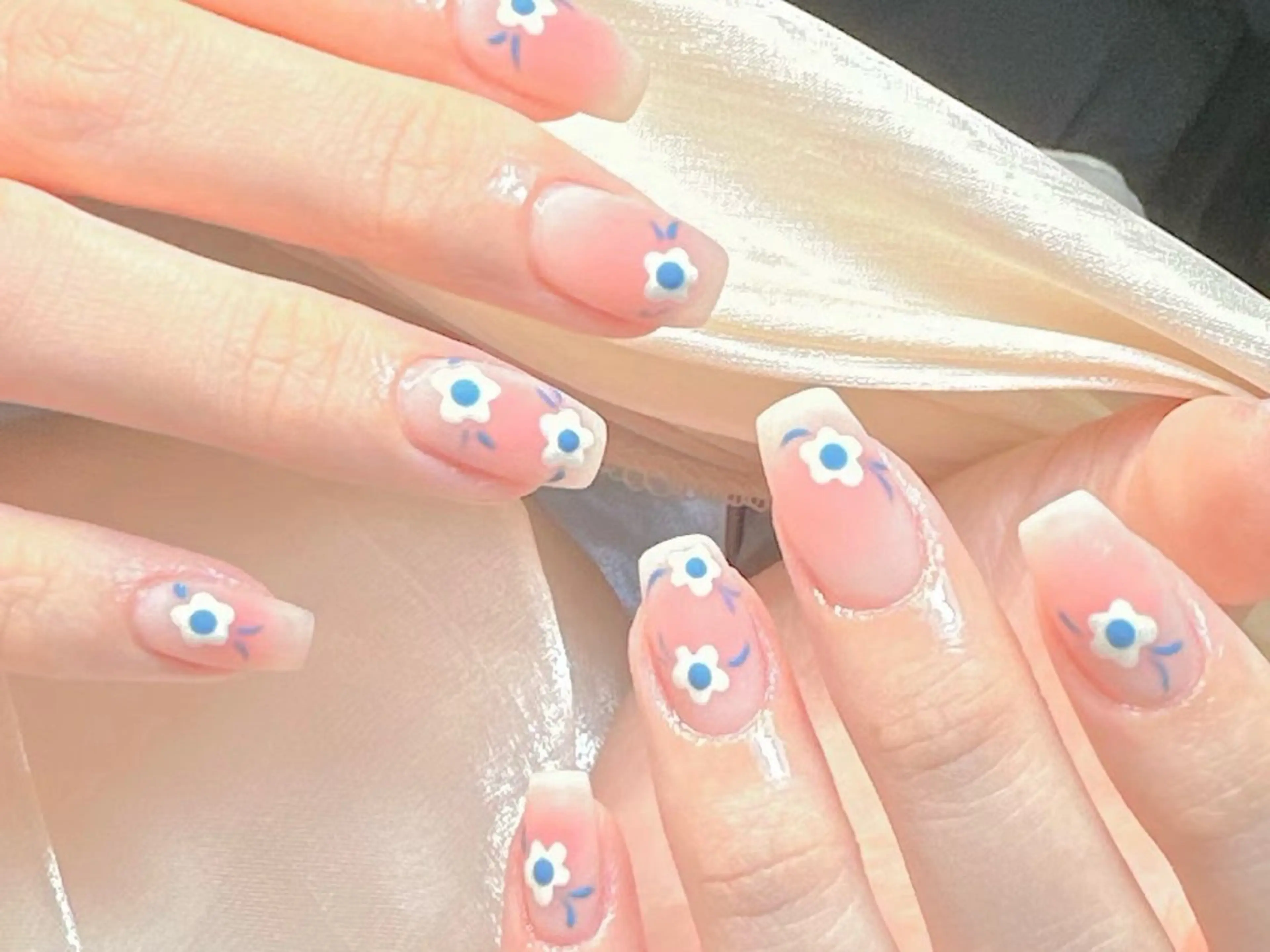 ネイル 持ち込み Lulu’s ネイルのネイルデザイン