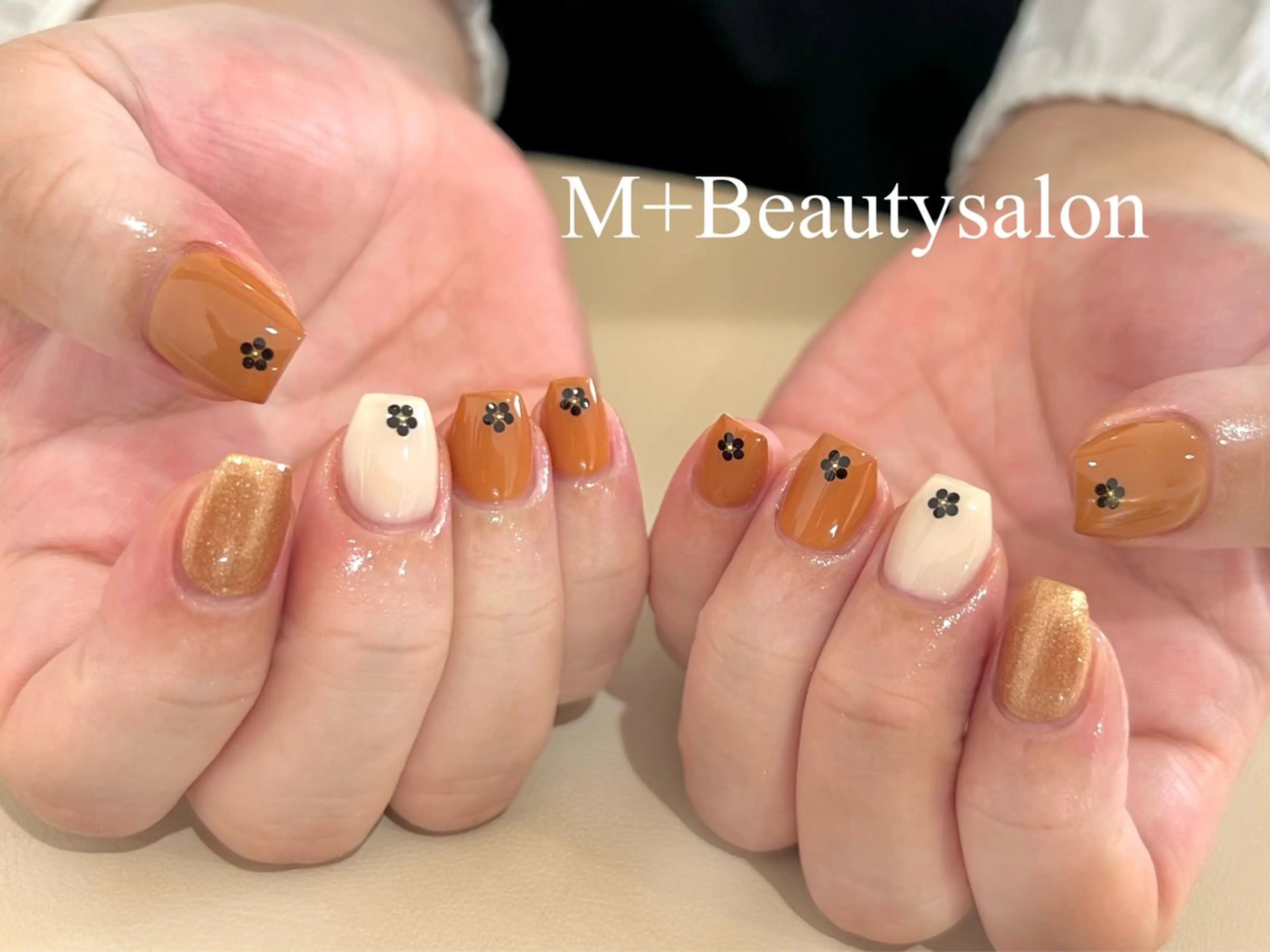 ネイル ハンドネイル M+  Beauty Salonのネイルデザイン