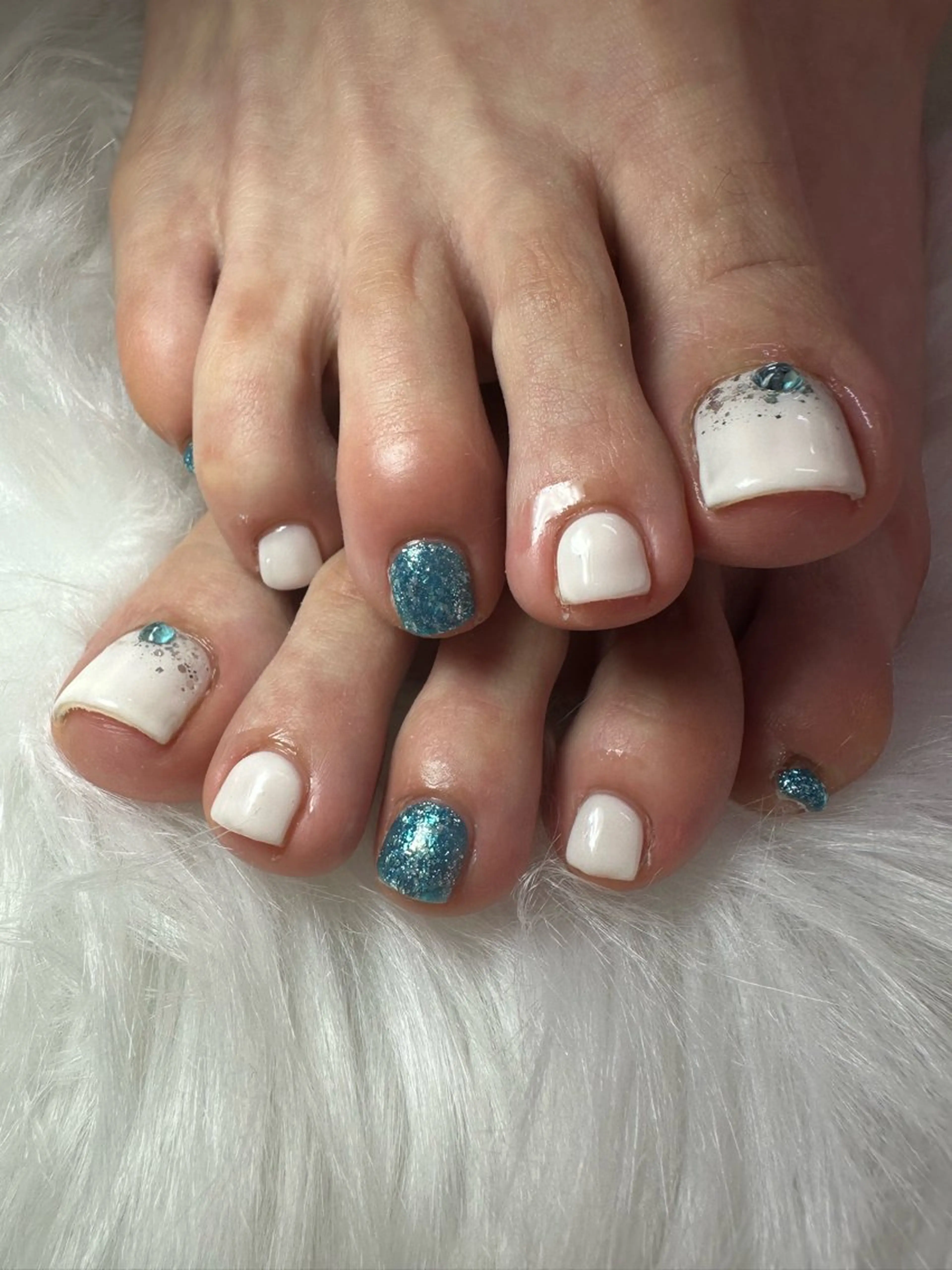 ネイル フットネイル MOE .Kのネイルデザイン