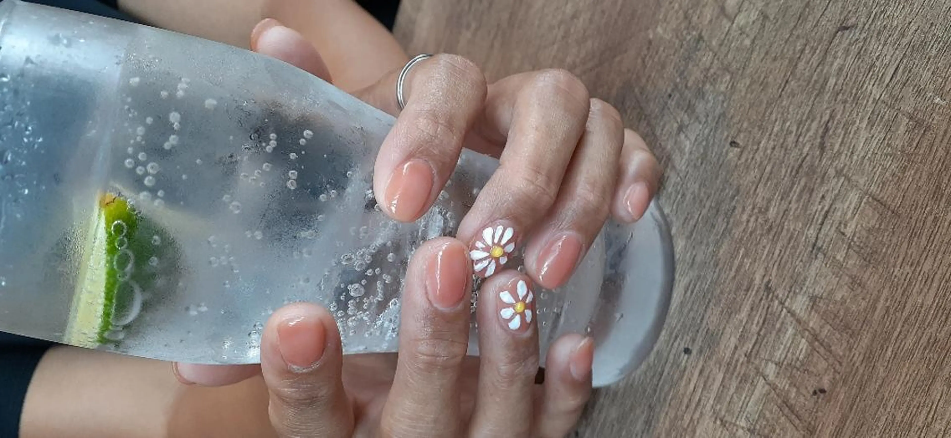 ネイル 大島 さやかのネイルデザイン