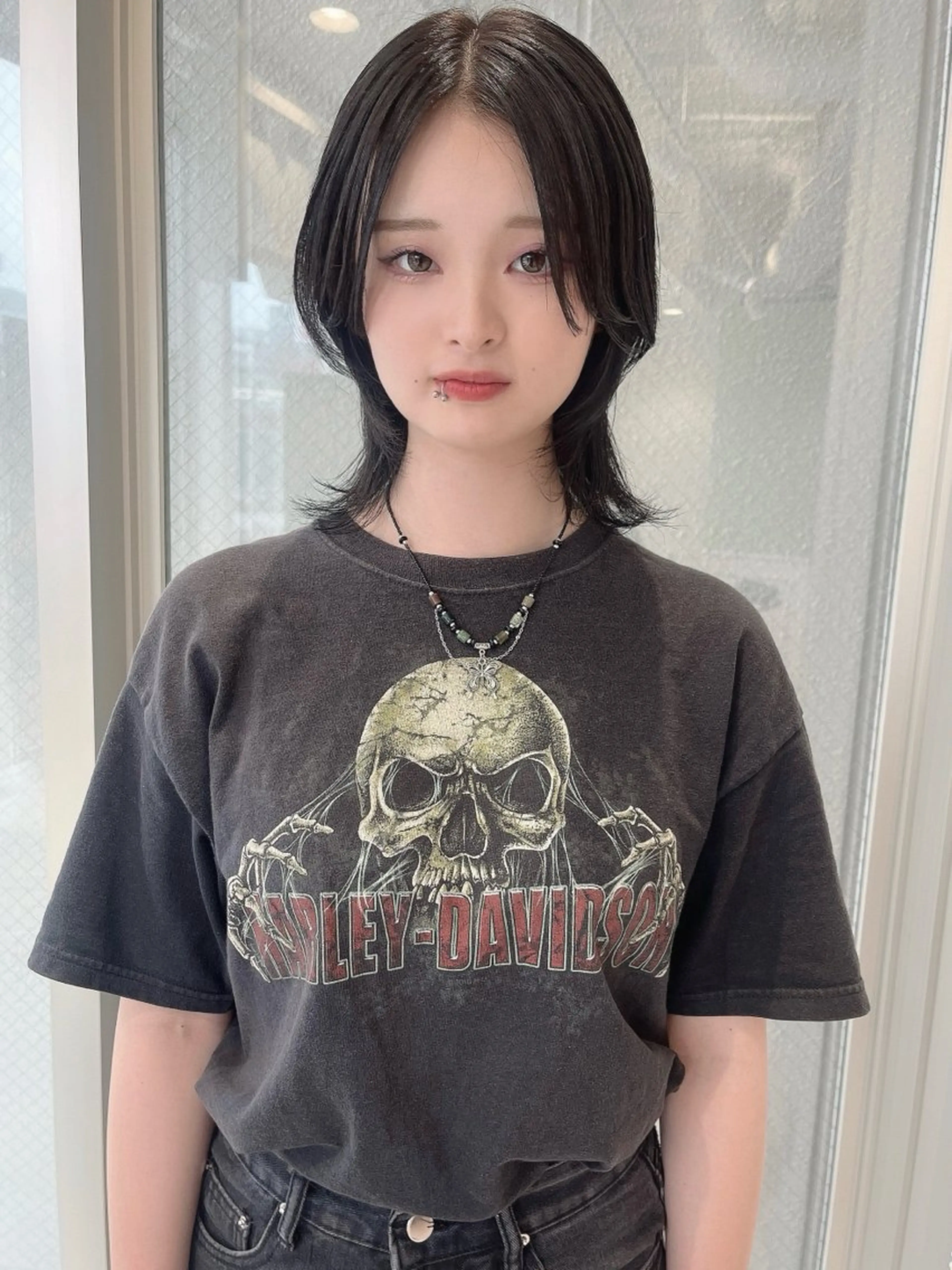 ショート ウルフカット／吉村 桃子のヘアスタイル