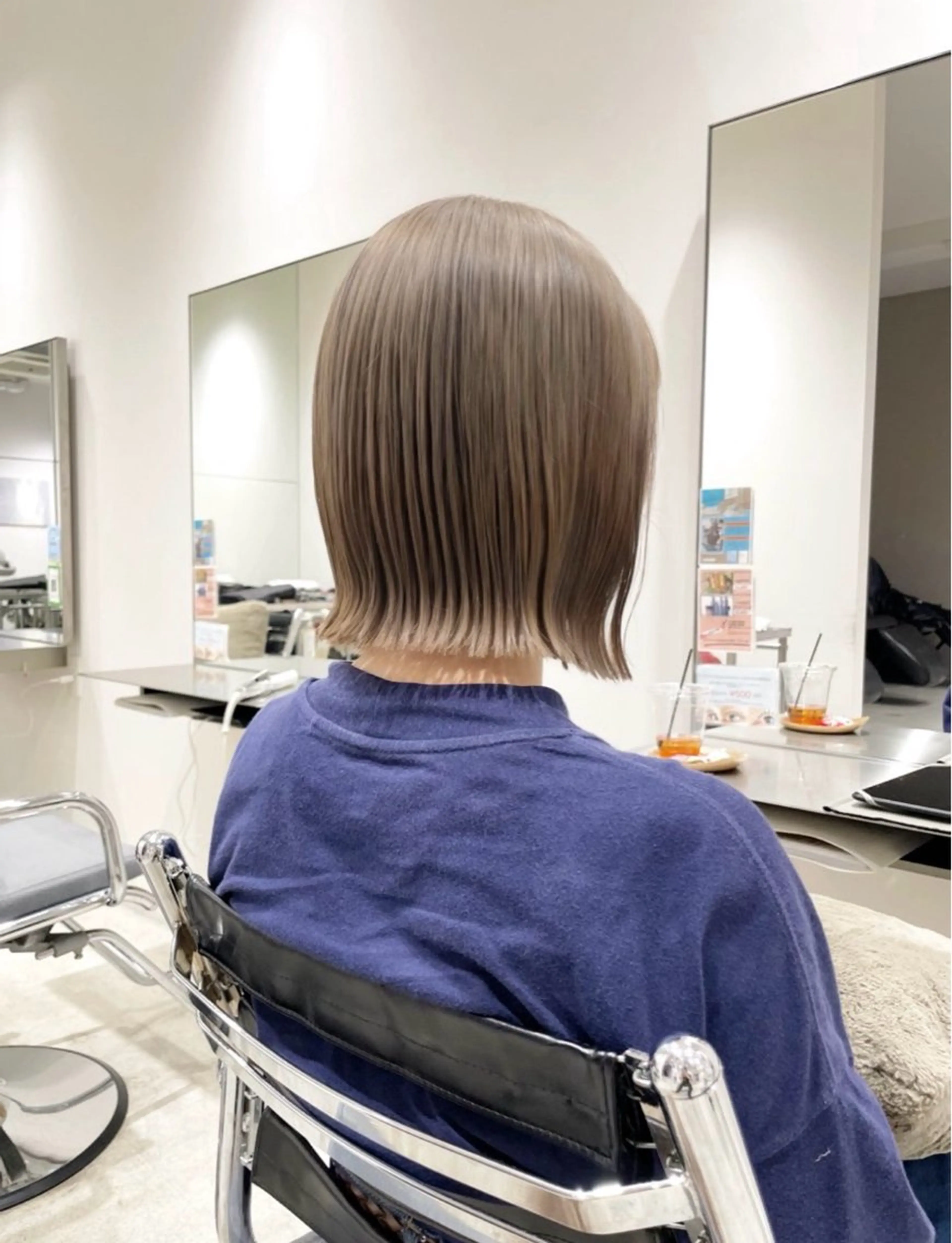 ミディアム ヘアカラー 髪質改善 elena by artefice所属・塩貝 幸音のヘアスタイル