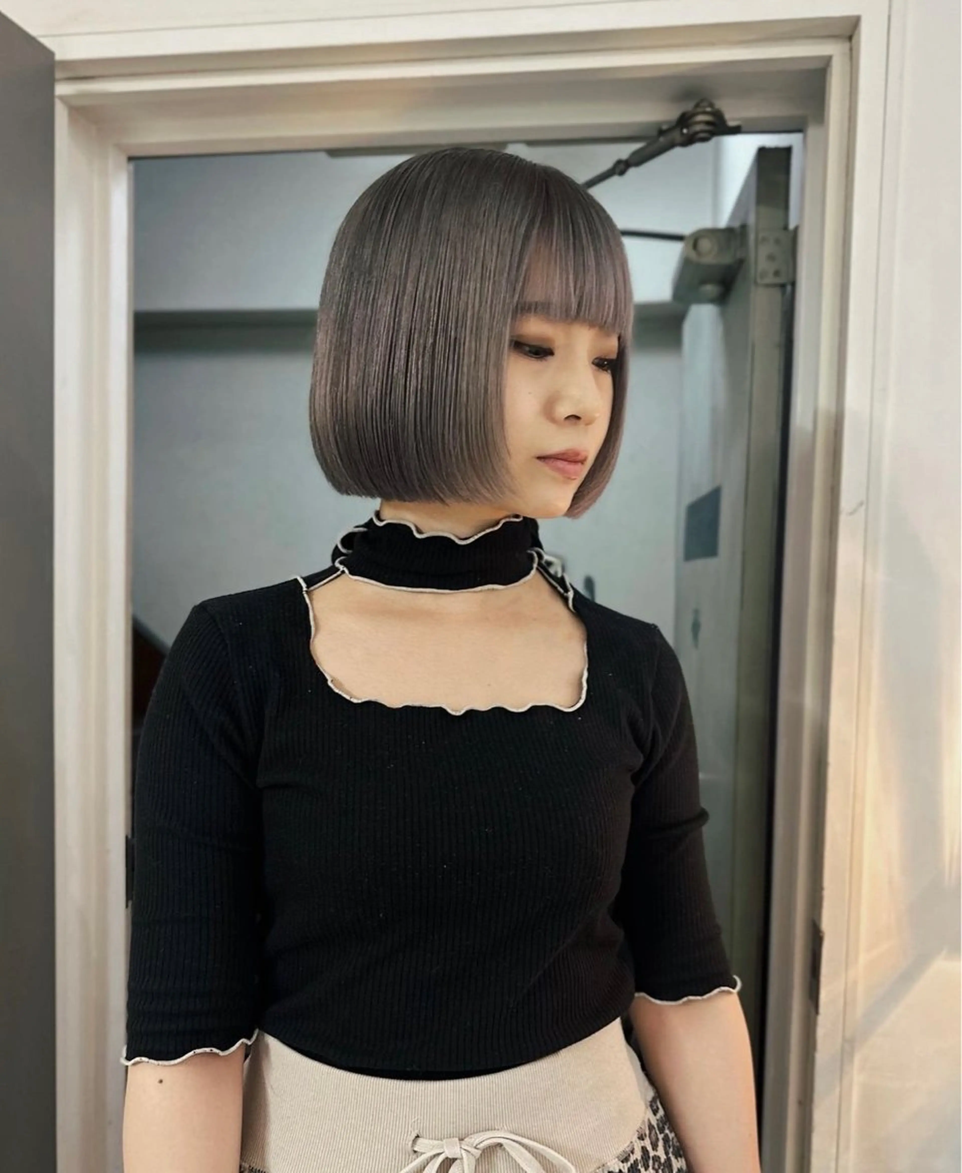 ミディアム カラー ヘアカラー トリートメント 楪 yuzuriha所属・Saaya/レイヤー /ブリーチ/ブロンドのヘアスタイル