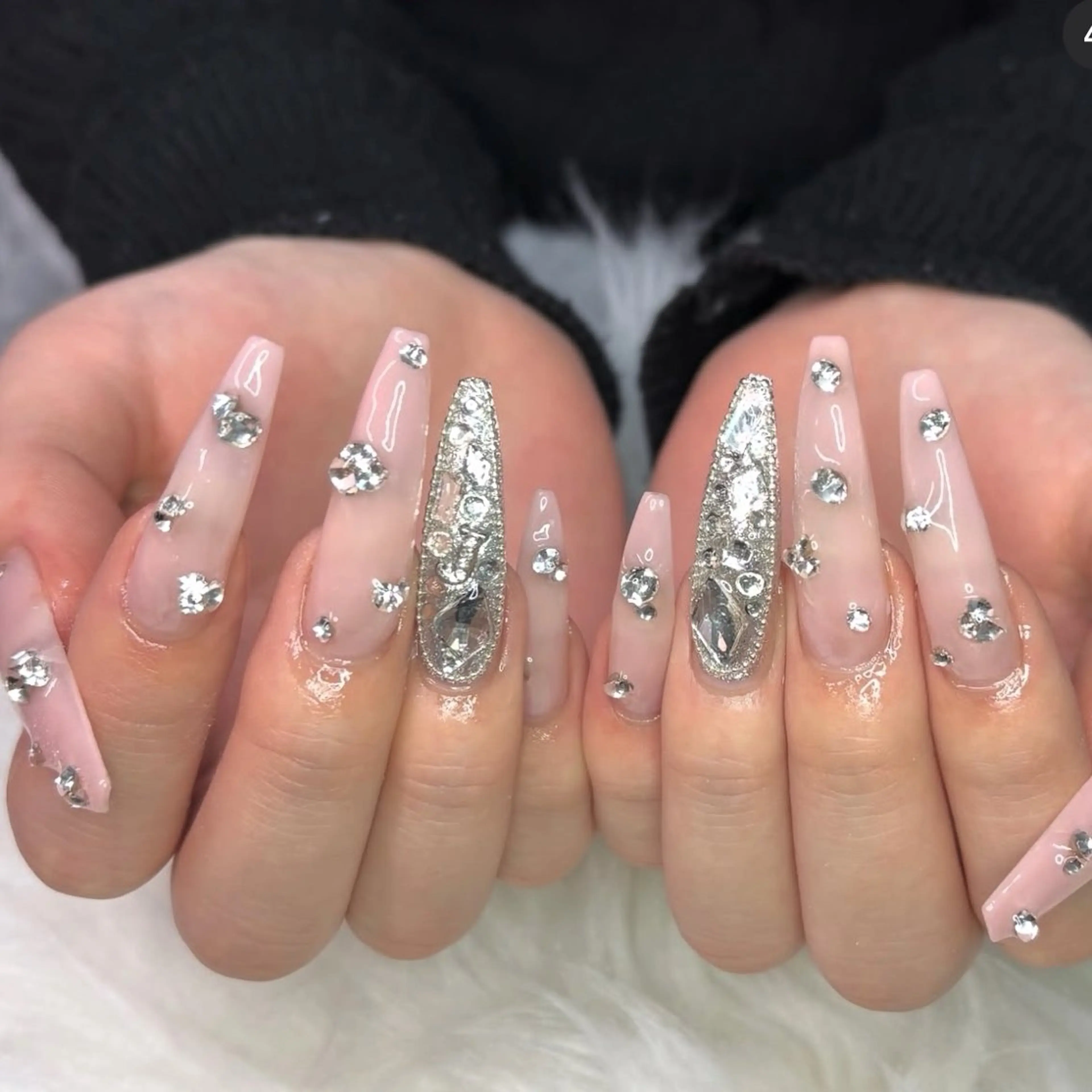 ネイル ハンドネイル BERA NAILSのネイルデザイン
