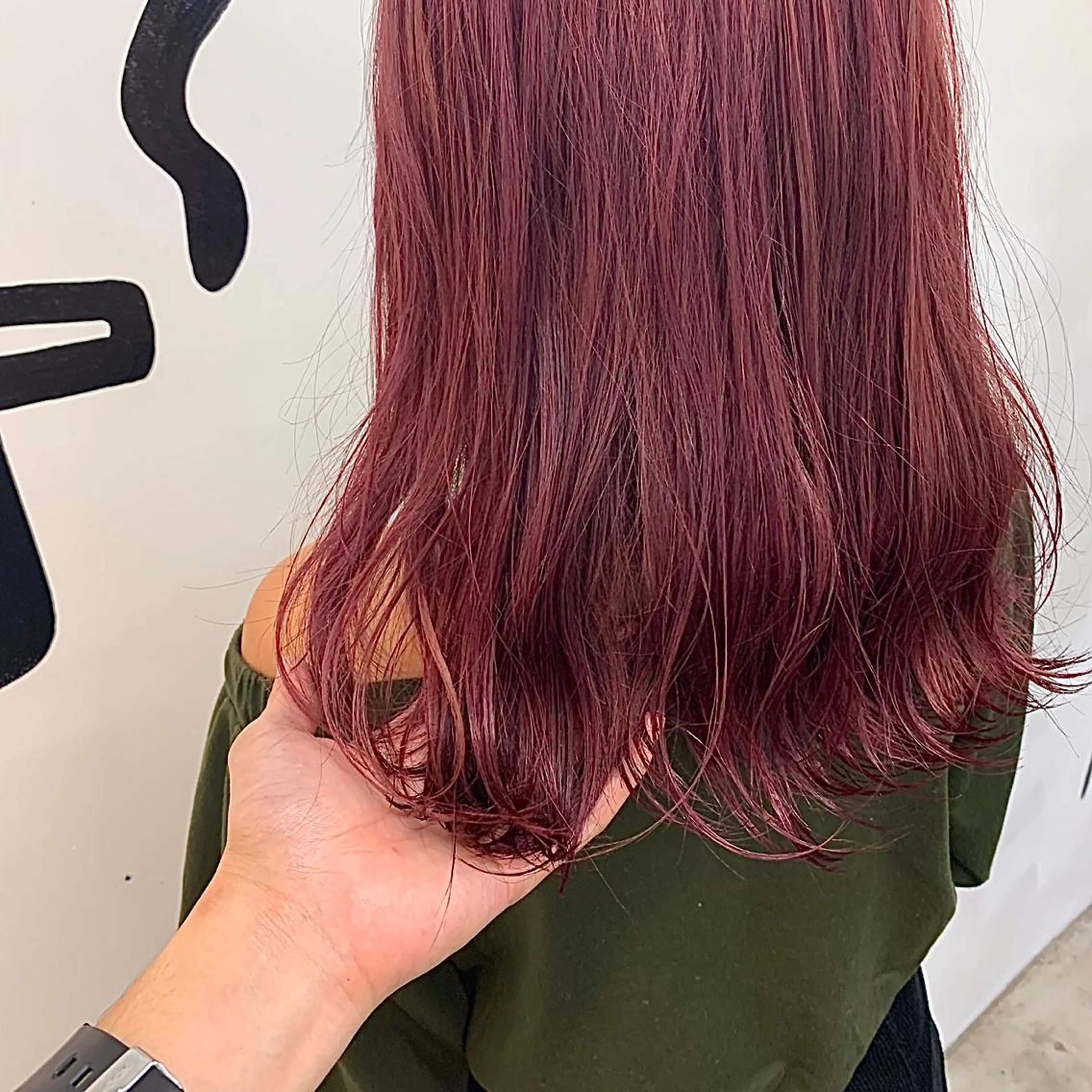 ミディアム カラー ☘️ブリーチ/ハイト ーン/レイヤー/のヘアスタイル