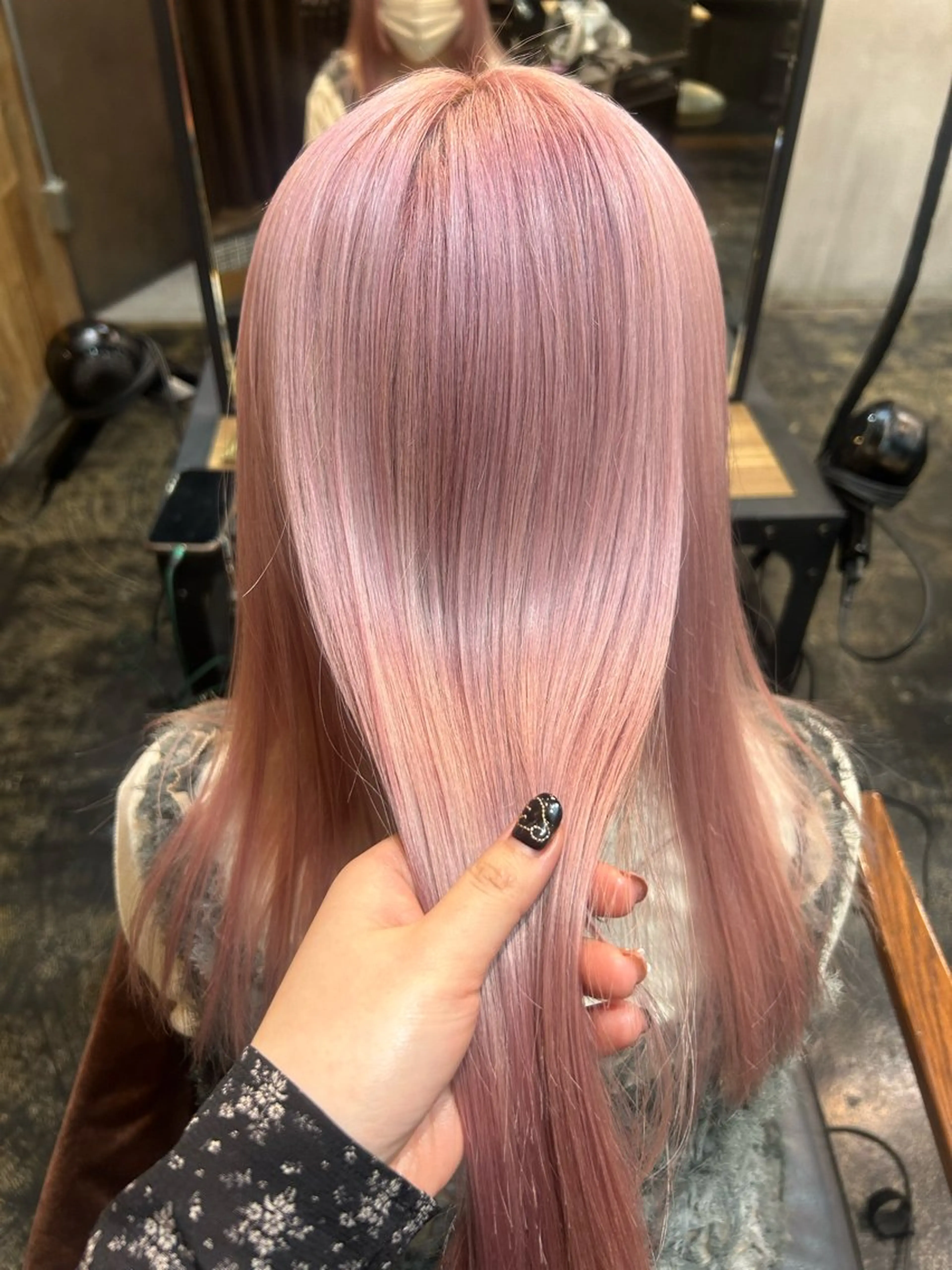 セミロング ヘアカラー トリートメント ハイトーン/ブリーチ 🧁soraのヘアスタイル