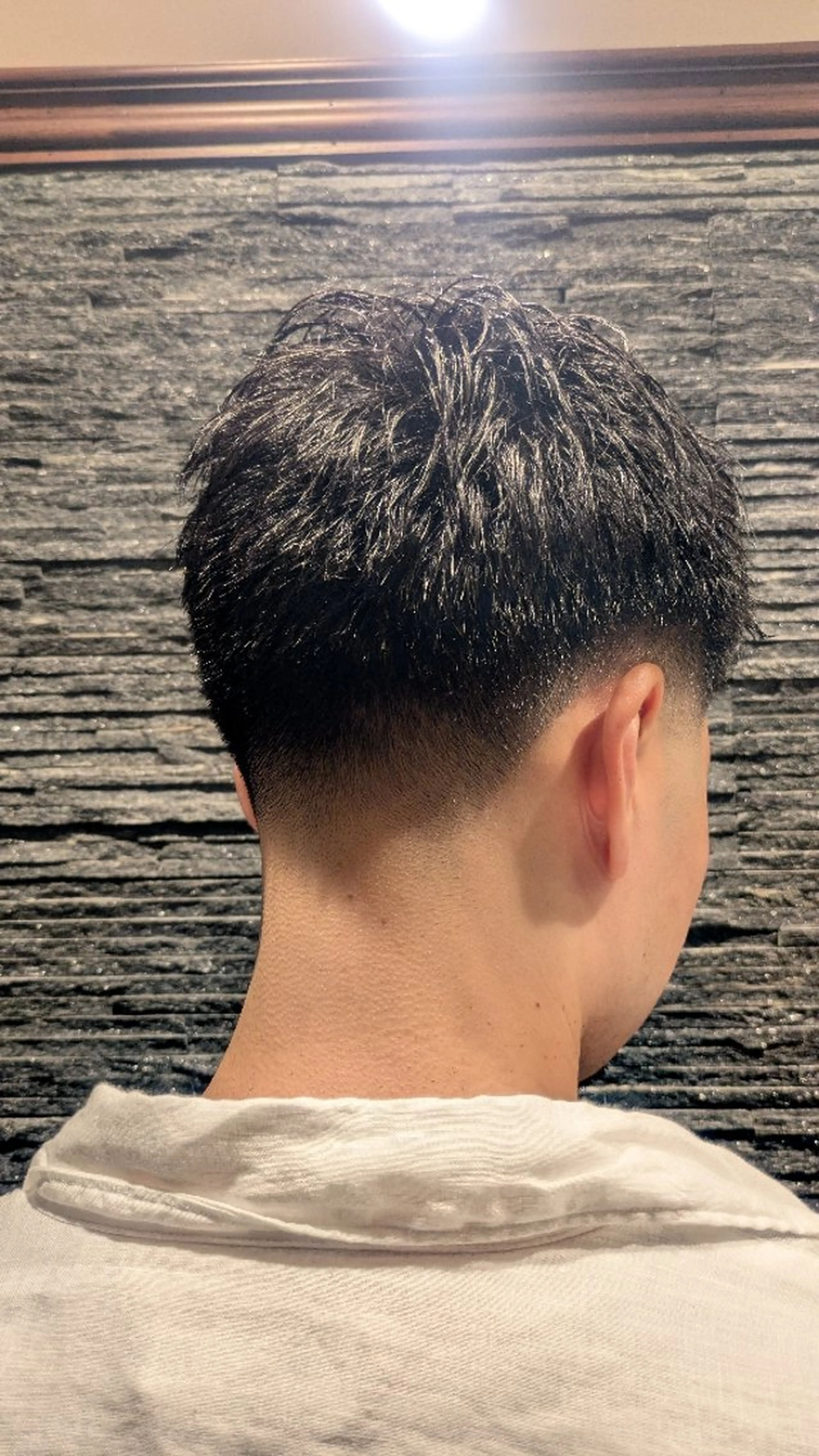 ミディアム 髙司 哲伸のヘアスタイル