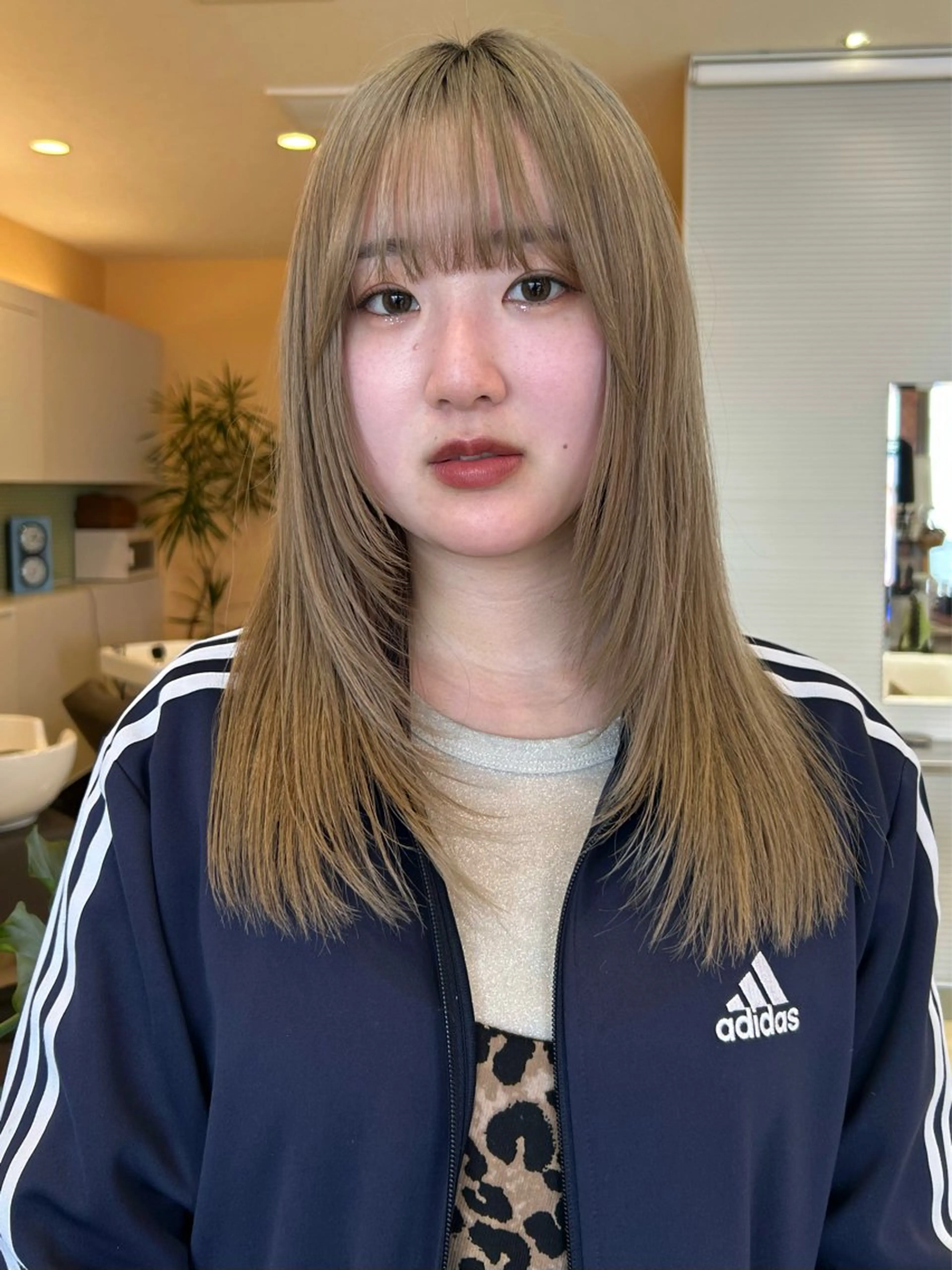 セミロング カラー 💙ルル💙 ハイトーン/レイヤーのヘアスタイル