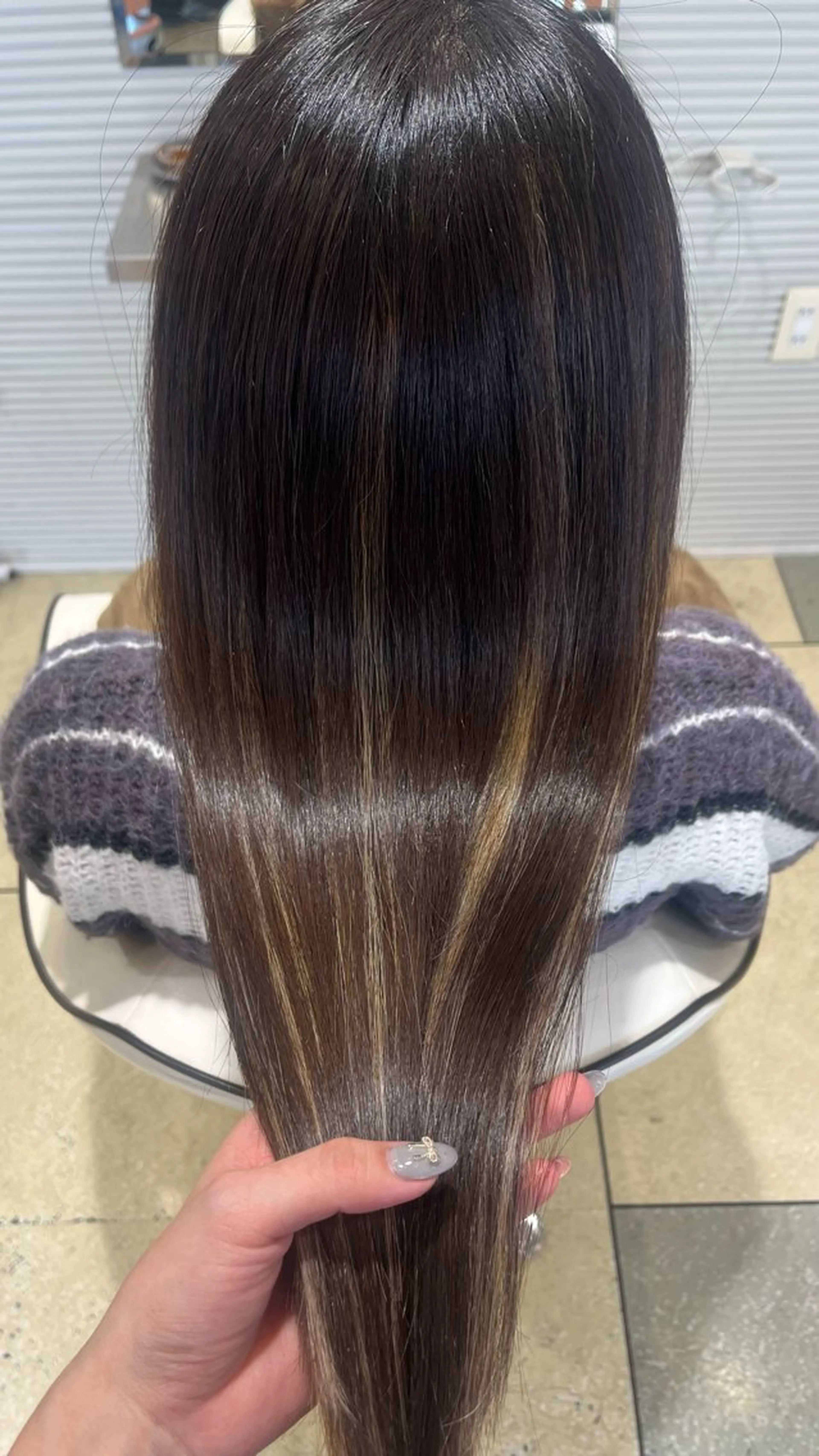 ロング カラー ベージュカラー⌇﻿ くびれヘア.𐙚心音のヘアスタイル