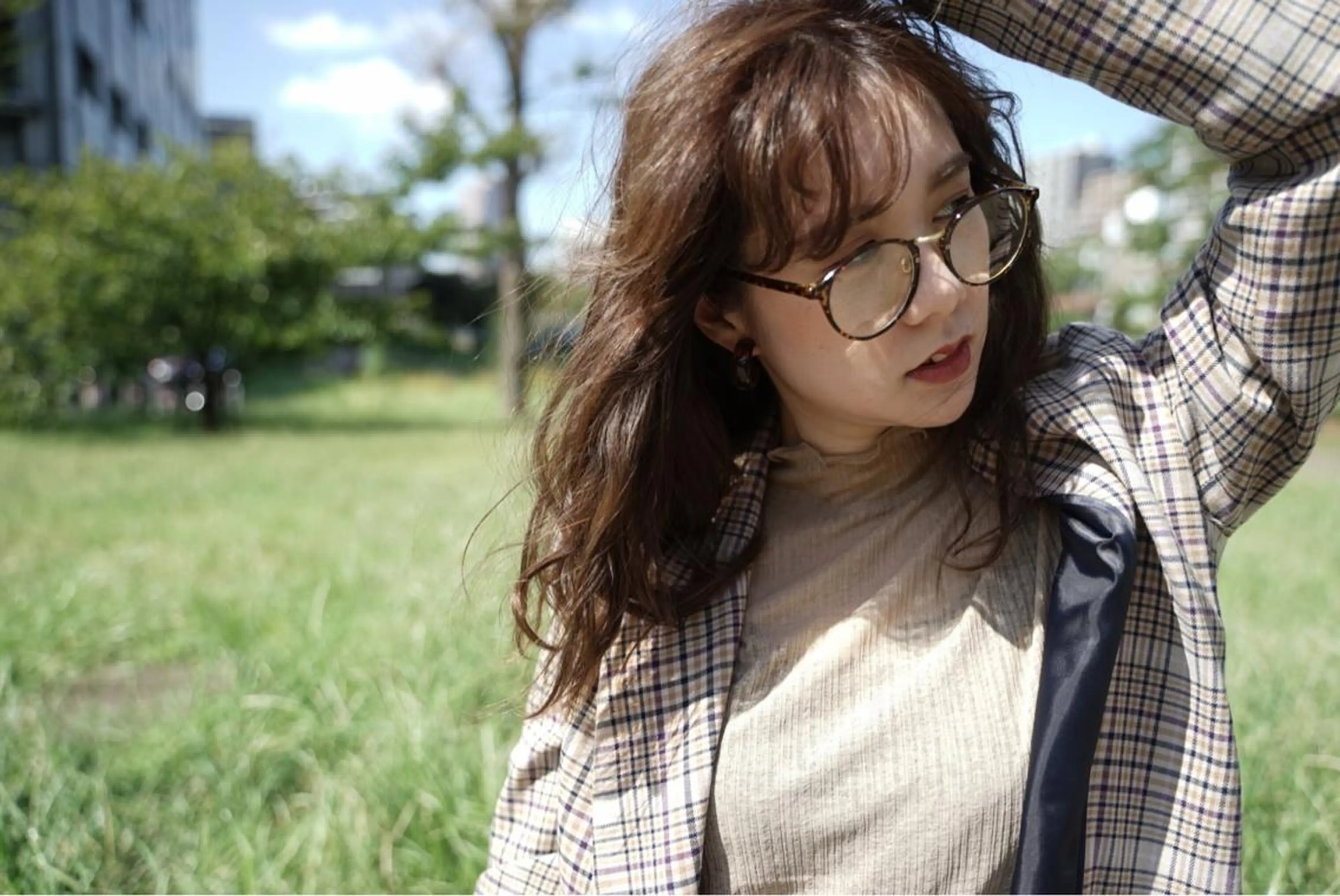 ミディアム 鈴木 絢奈のヘアスタイル