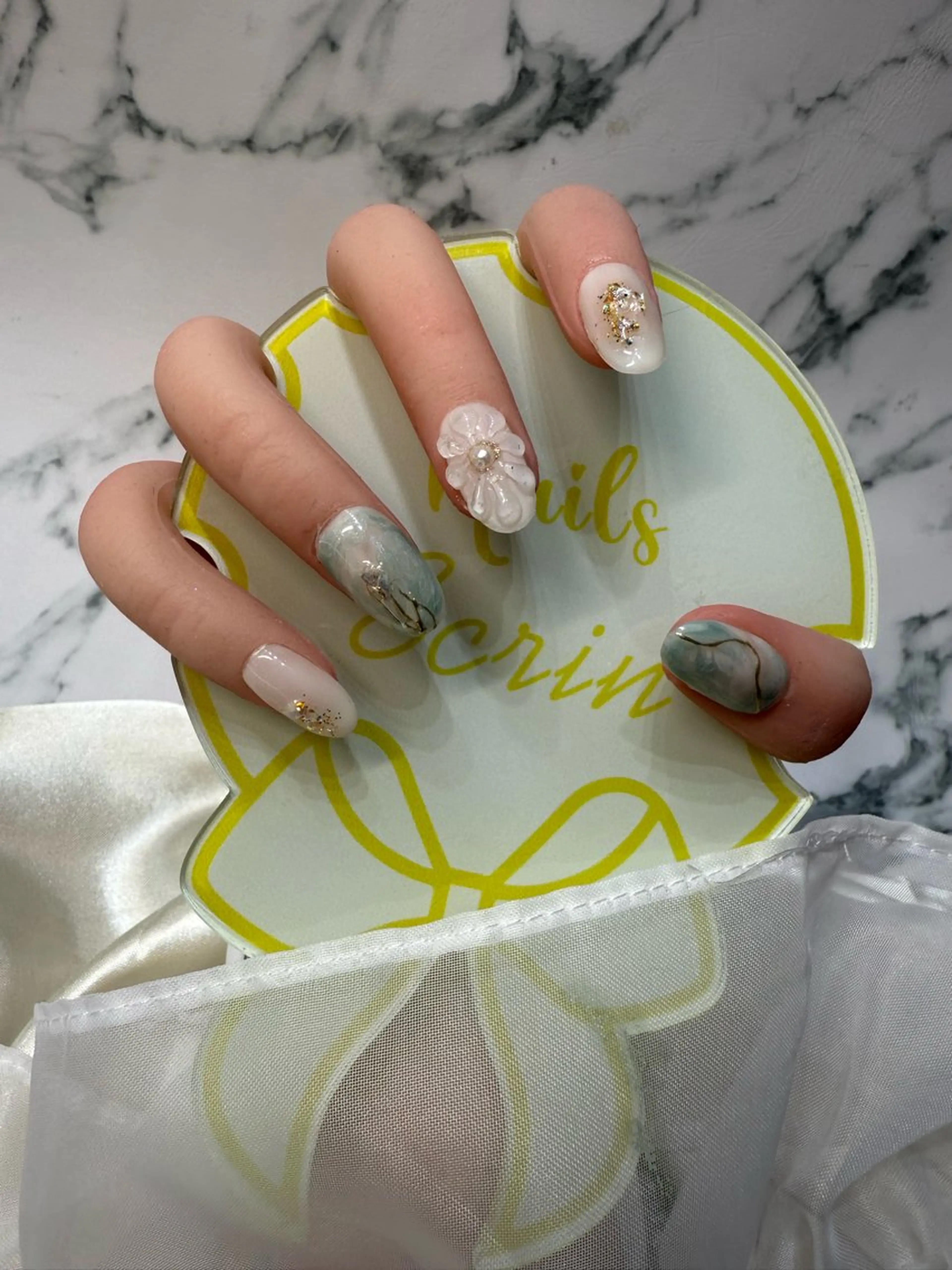 ネイル NailSalon✨ Écrinエクランのネイルデザイン