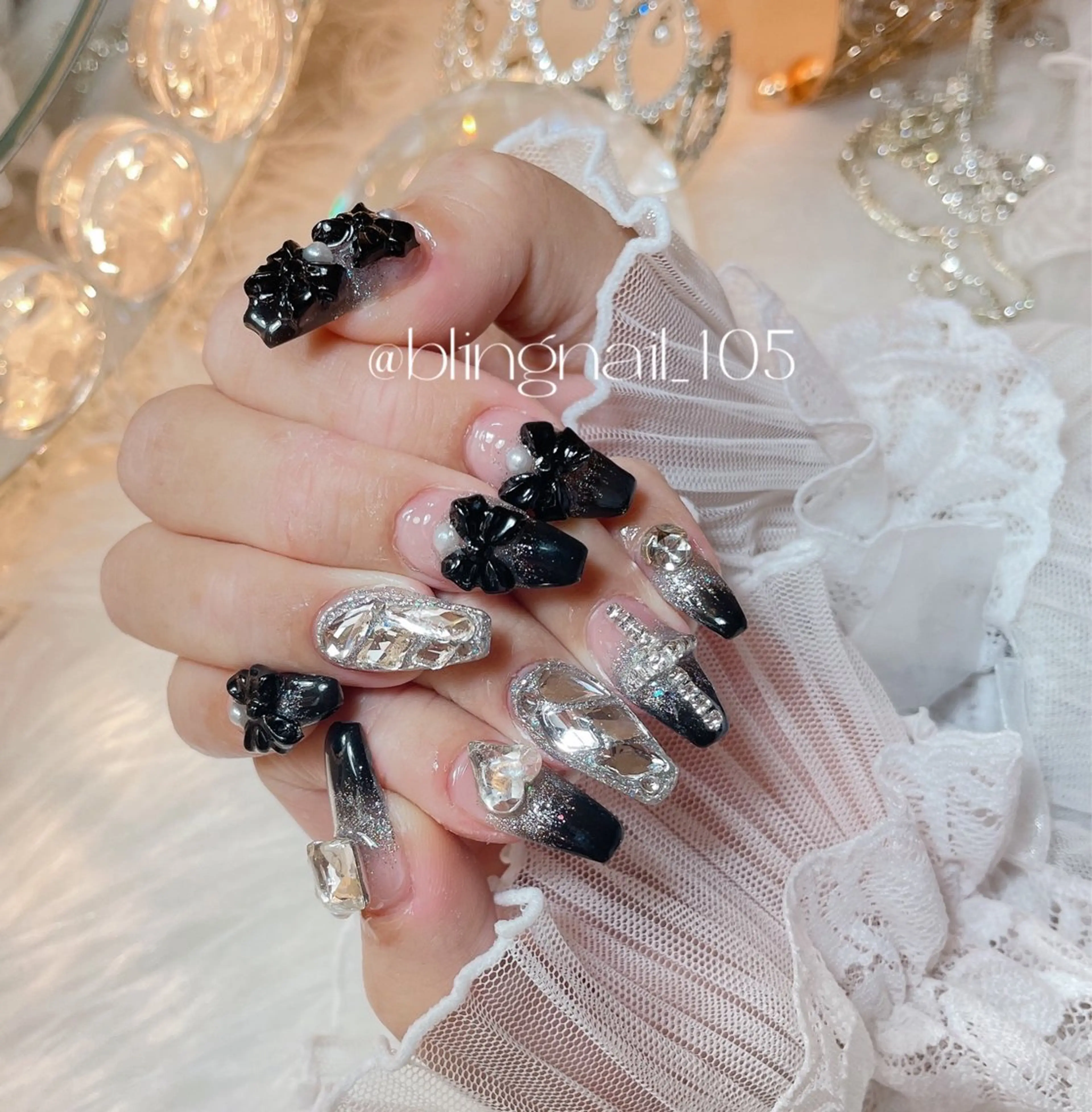 ネイル 23時まで❤︎韓国、 ワンホンネイルのネイルデザイン