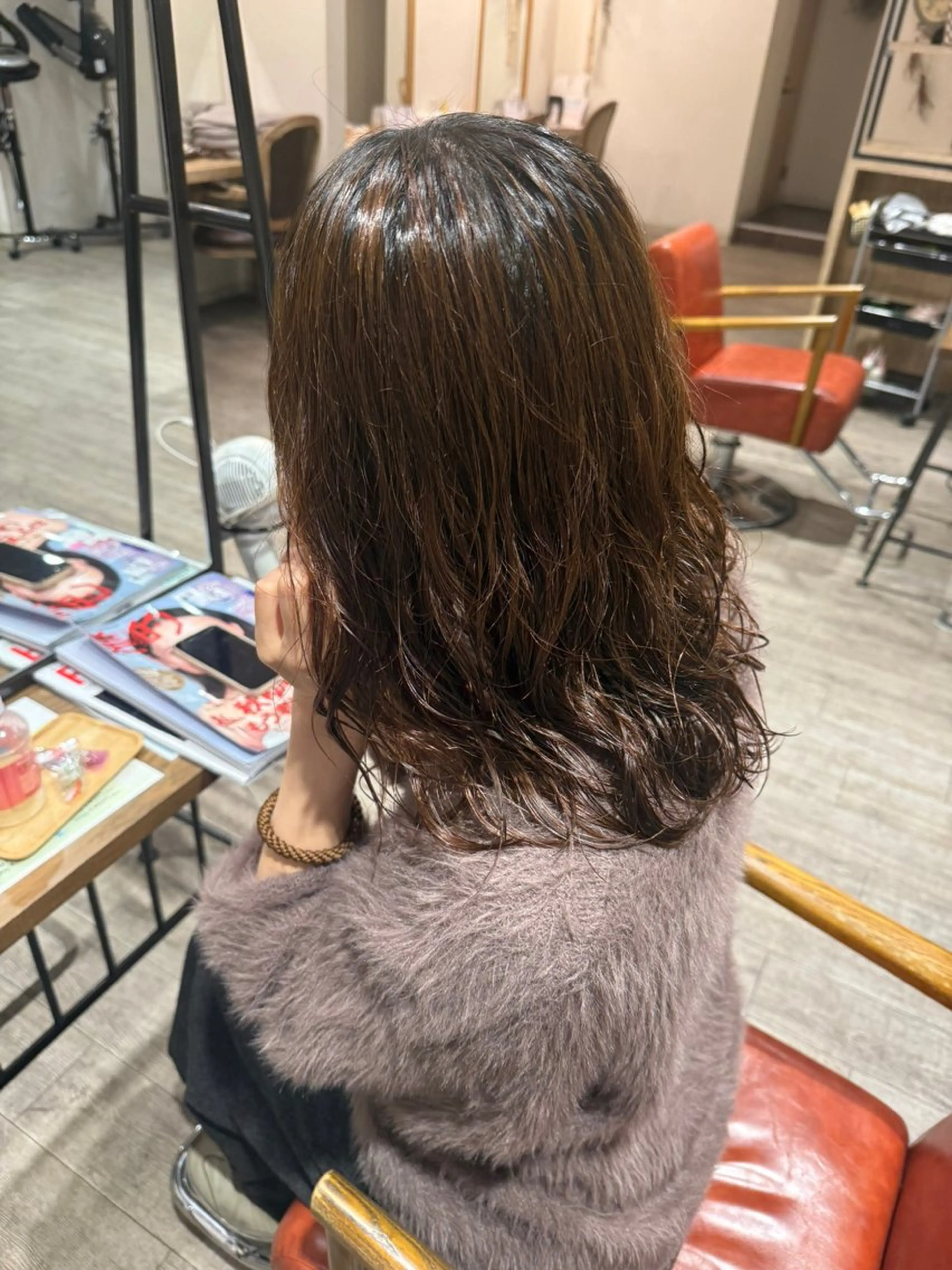 ミディアム パーマ ミディアムパーマ 岡田 真弥のヘアスタイル