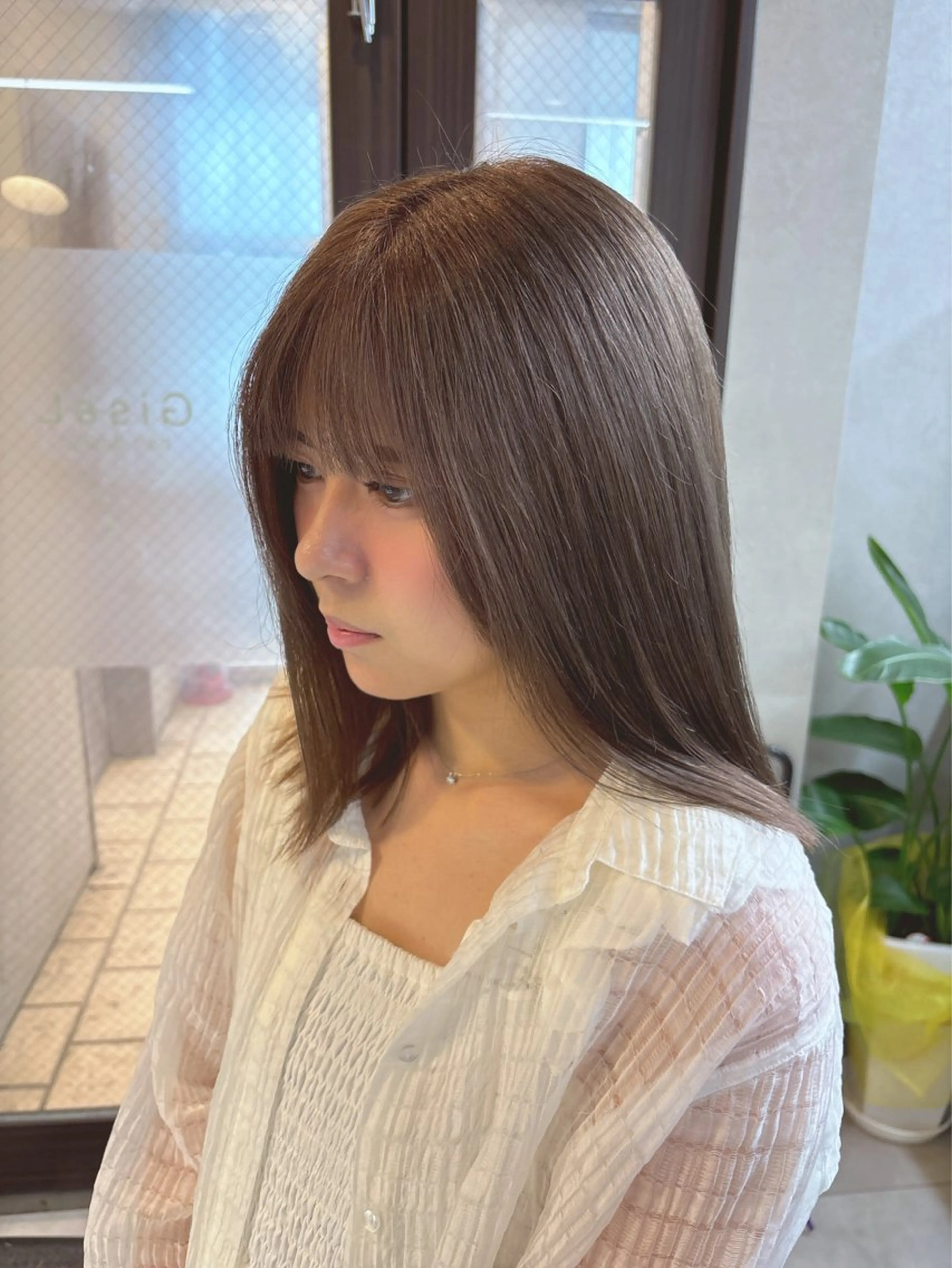 ミディアム カラー ブリーチ ケアブリーチ デザインカラー ハイトーンカラー 髪質改善 ヘアカラー トリートメント GISEL 小倉のヘアスタイル