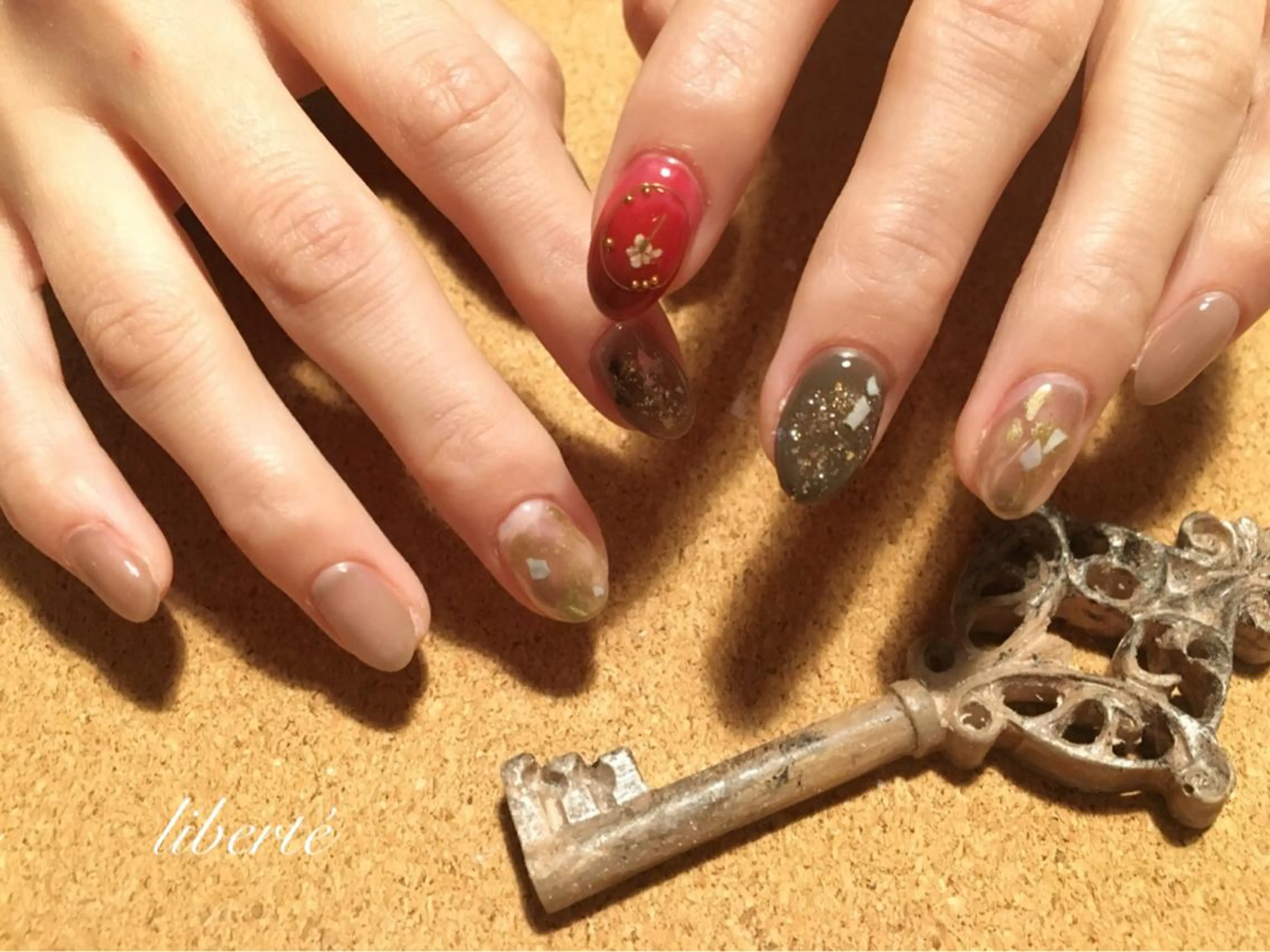 ネイル liberté (リベルテ)のネイルデザイン