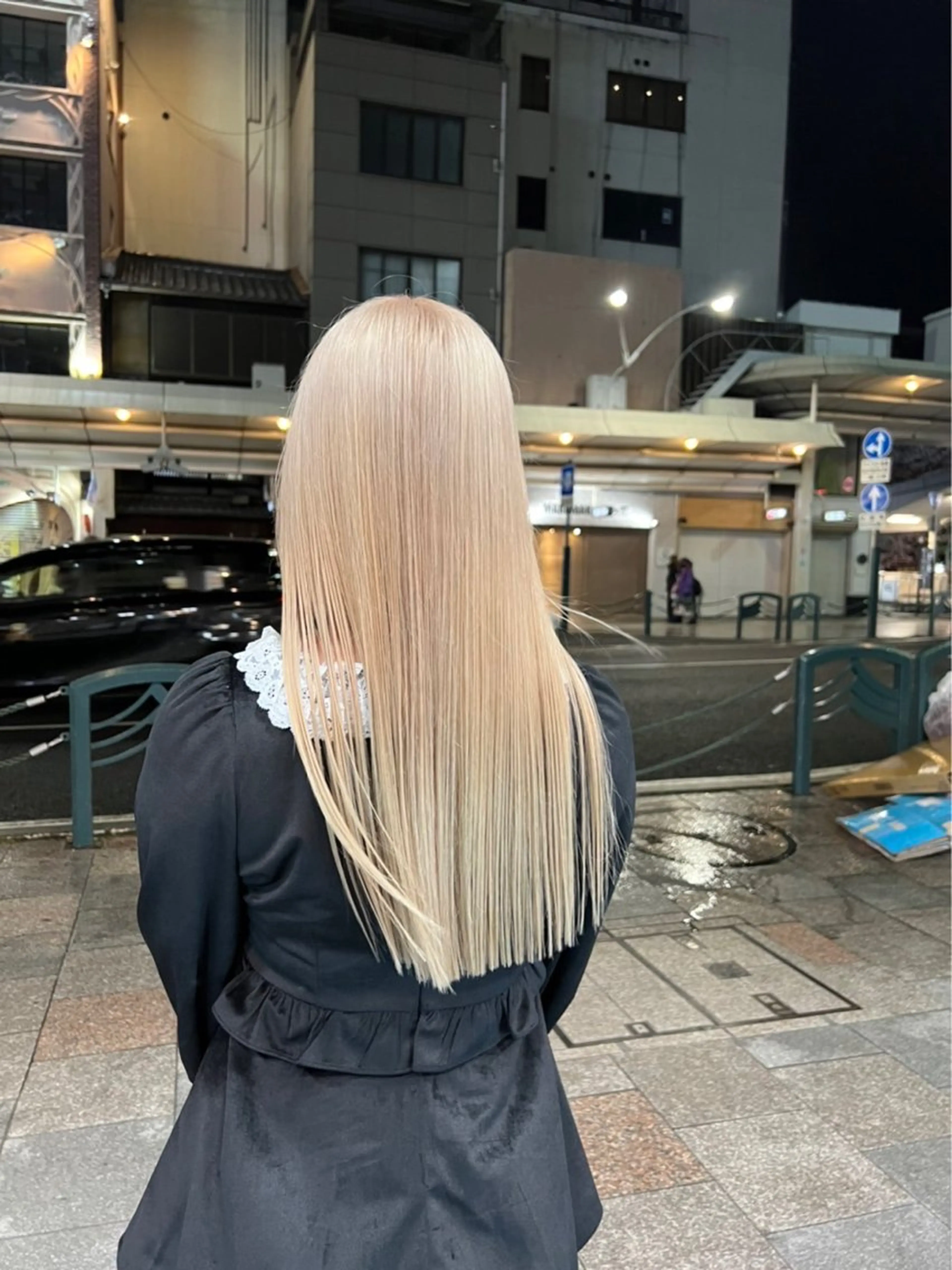 カラー ベージュカラー ホワイトベージュ ヘアカラー ヘアセット Seleneコウキ ブリーチ/ハイトーンのヘアスタイル