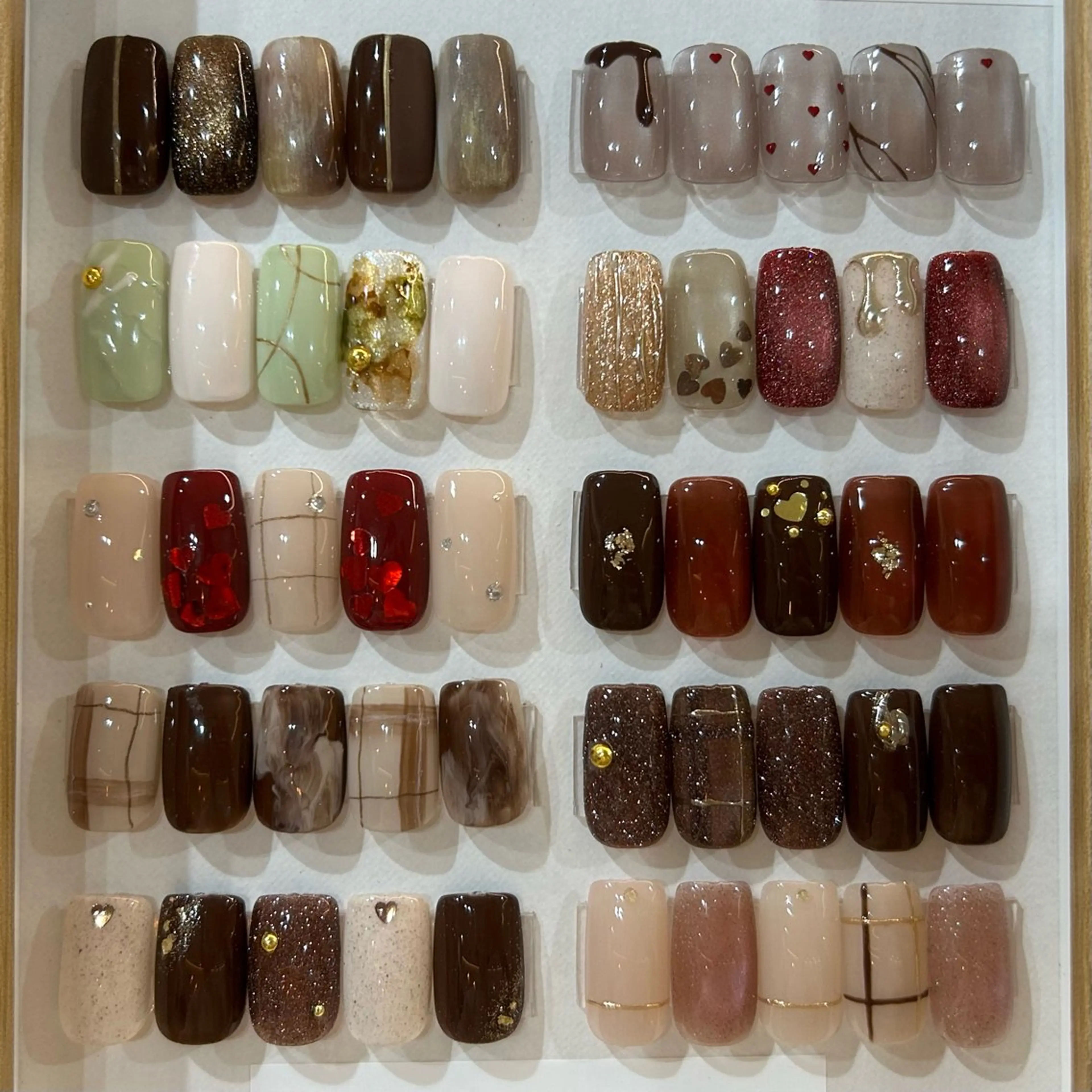 《off無》選べる🍪バレンタインネイル ¥8000［サンプル左側］の写真