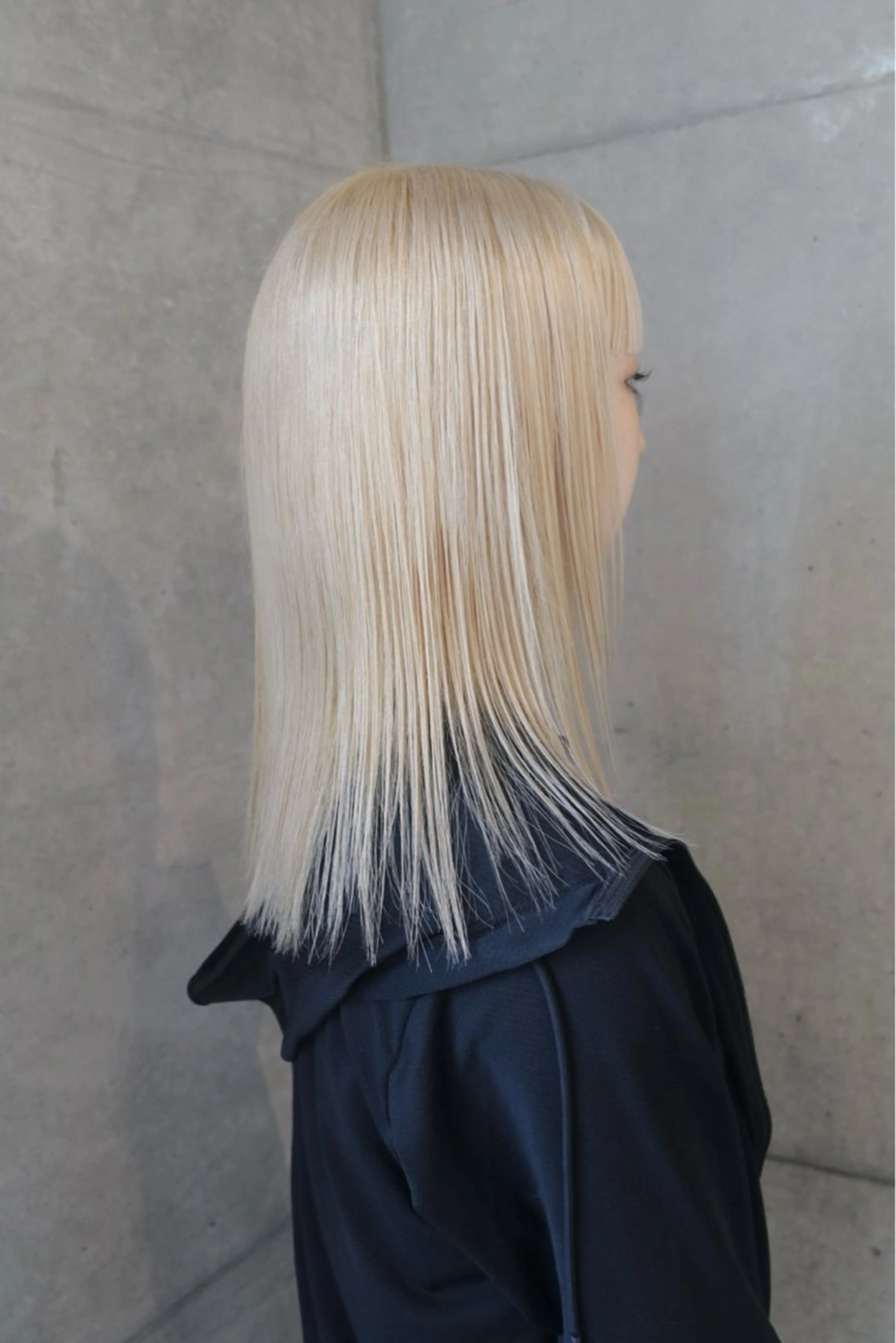 ミディアム カラー ブリーチ 縮毛矯正 ヘアカラー トリートメント レイヤーカットとハイ トーン/HIROKIのヘアスタイル