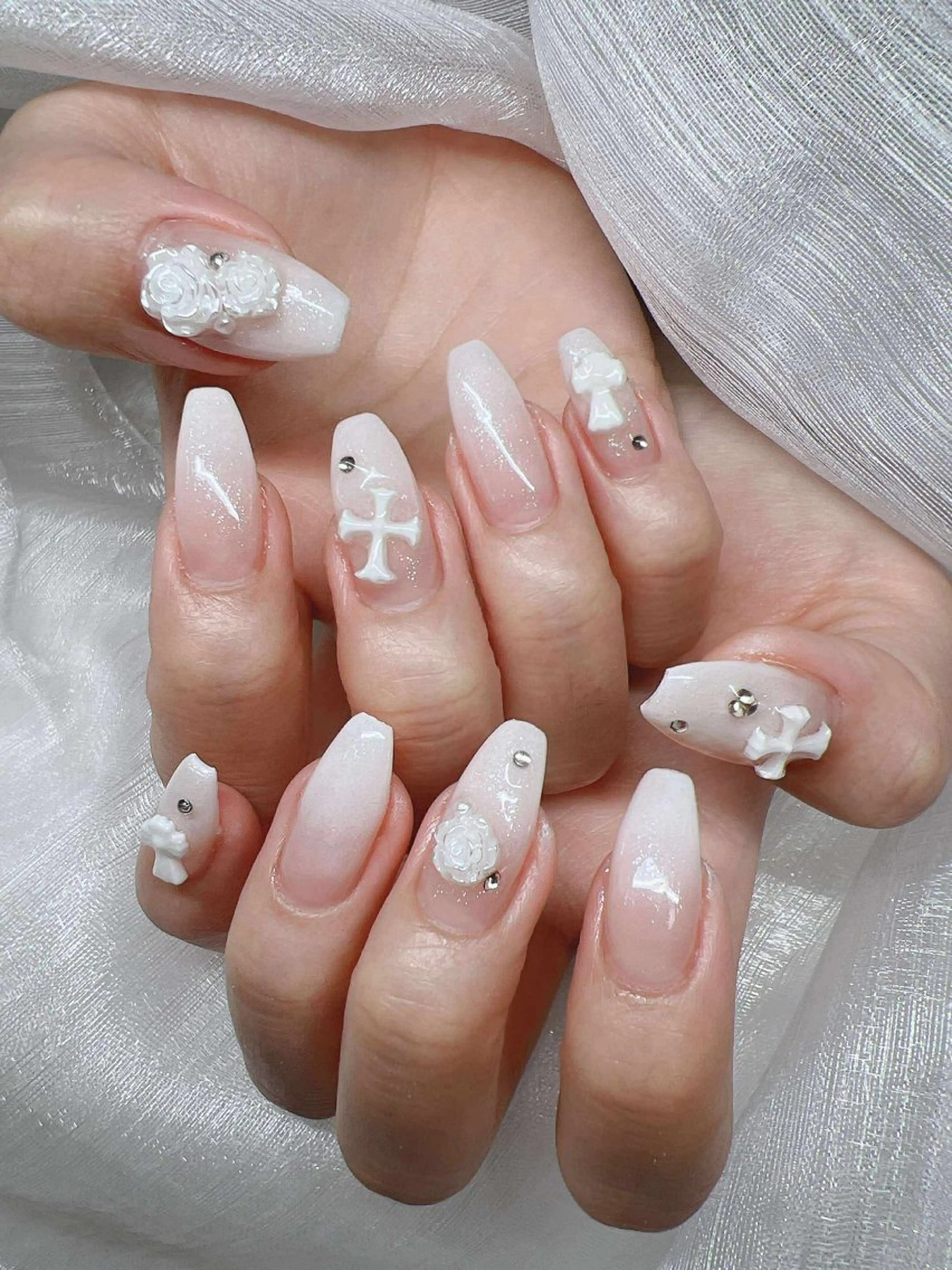 ネイル 長さ出し グラデーション 卒業式 キラキラネイル マグネットネイル ハンドネイル Lee Nailsのネイルデザイン