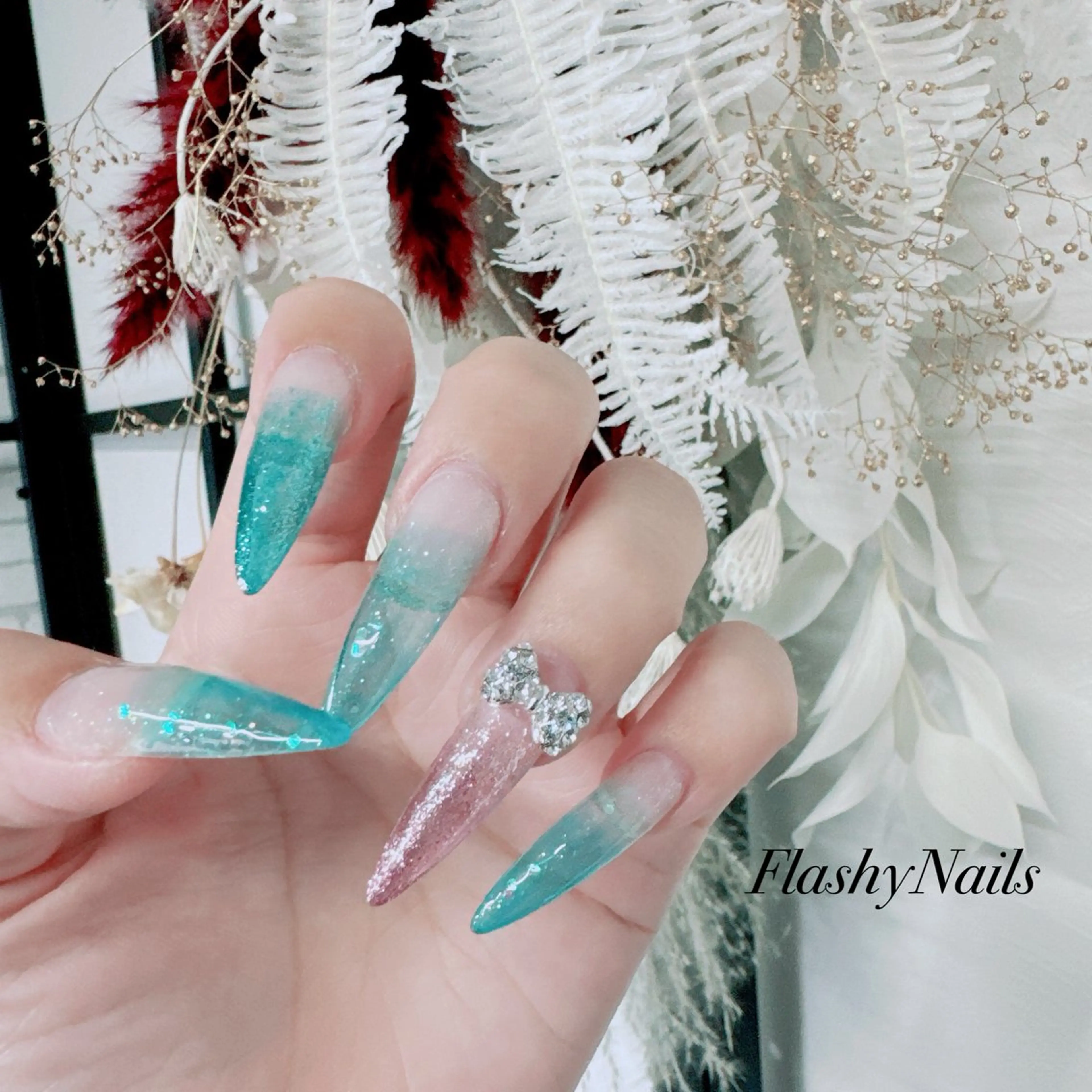 ネイル Flashy Nailsのネイルデザイン
