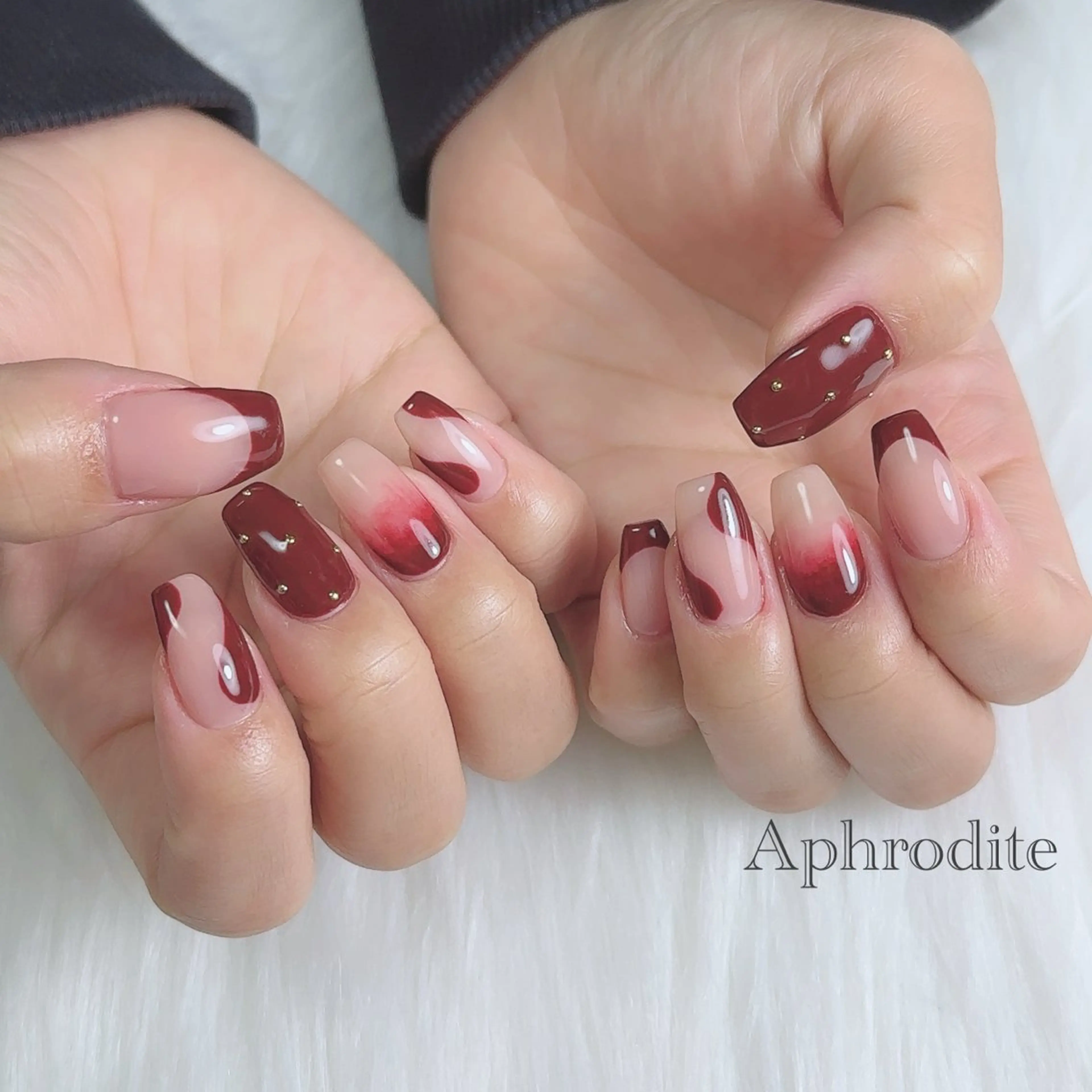 ネイル Aphrodite パラジェル認定サロンのネイルデザイン