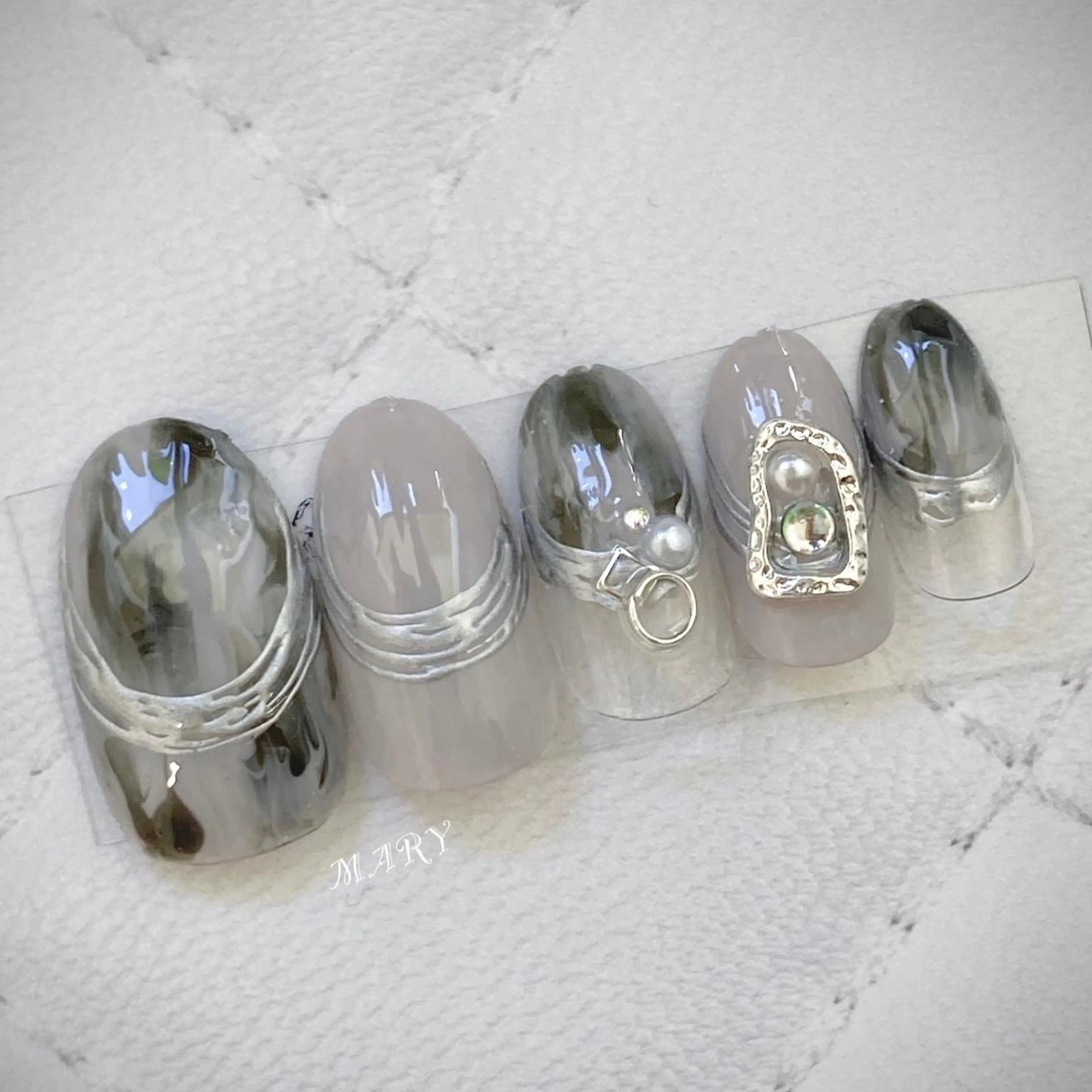 ネイル ハンドネイル Mary nail所属・Mary nail .narumiのネイルデザイン