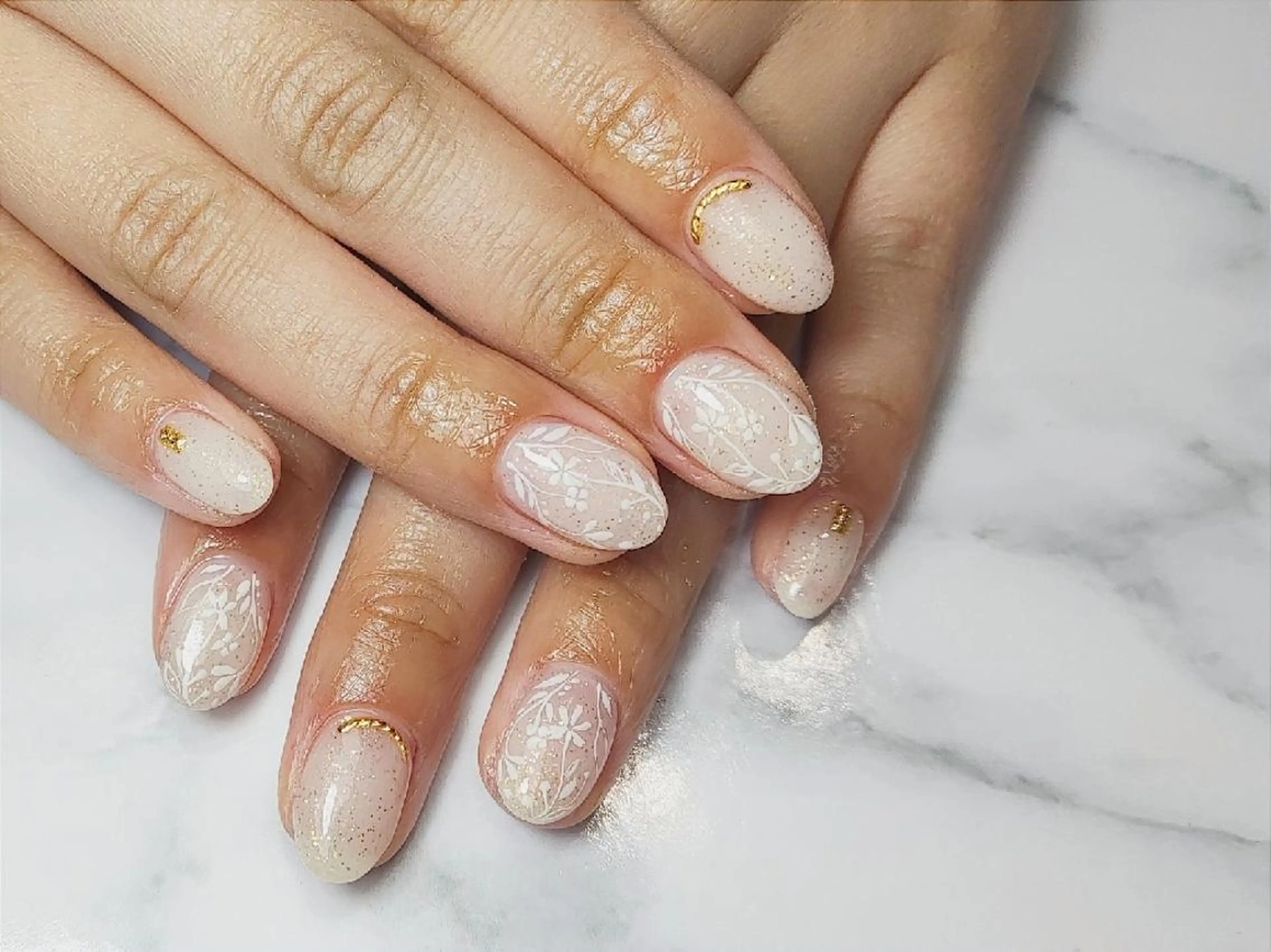 ショート ネイル フラワーネイル 持ち込み 川畑爪商店 品川高輪 同時施術が人気🌿のネイルデザイン