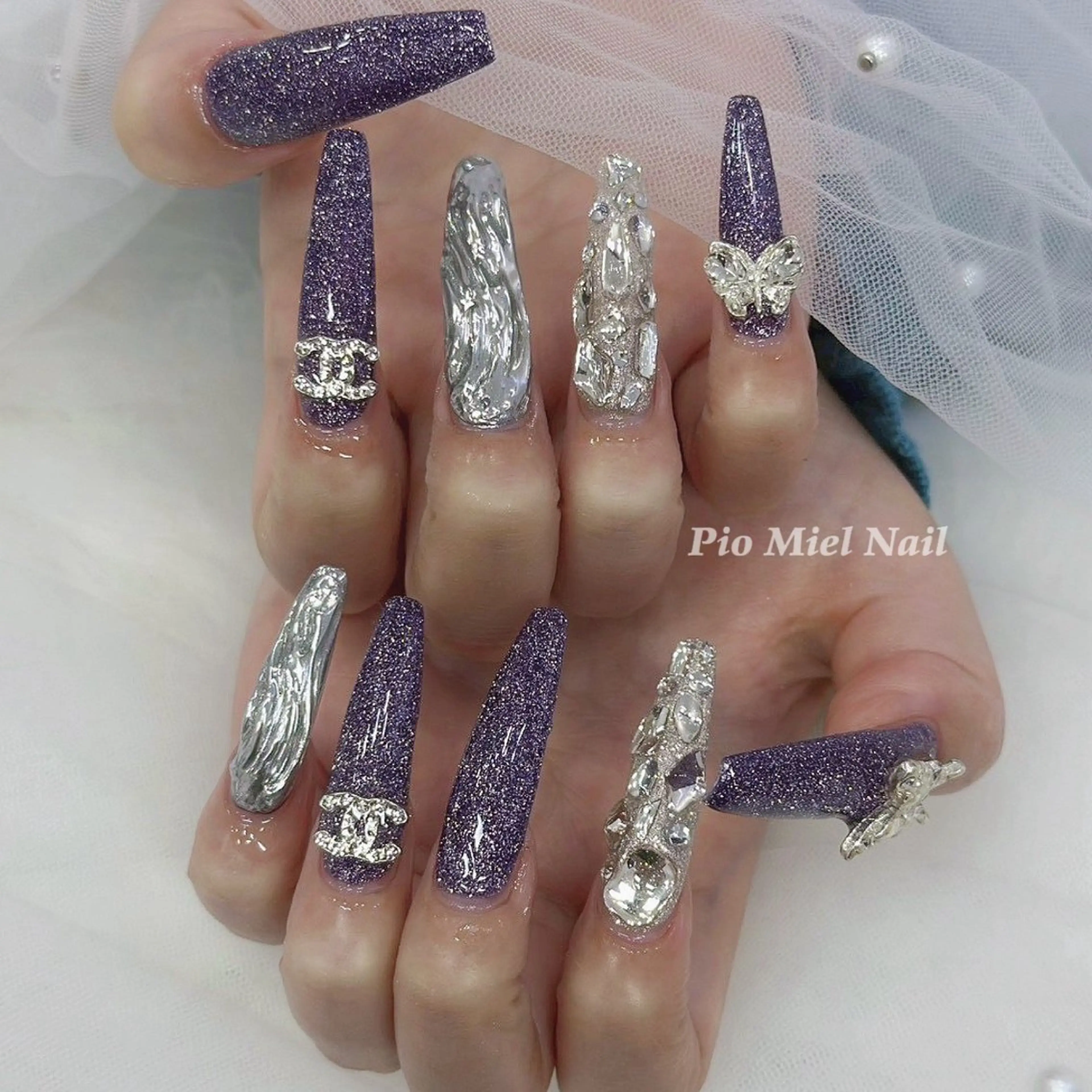 ネイル ジェルネイル ゴージャス ラメ(グリッター) ロングネイル ミラーネイル ハンドネイル HANA 長さだしのネイルデザイン