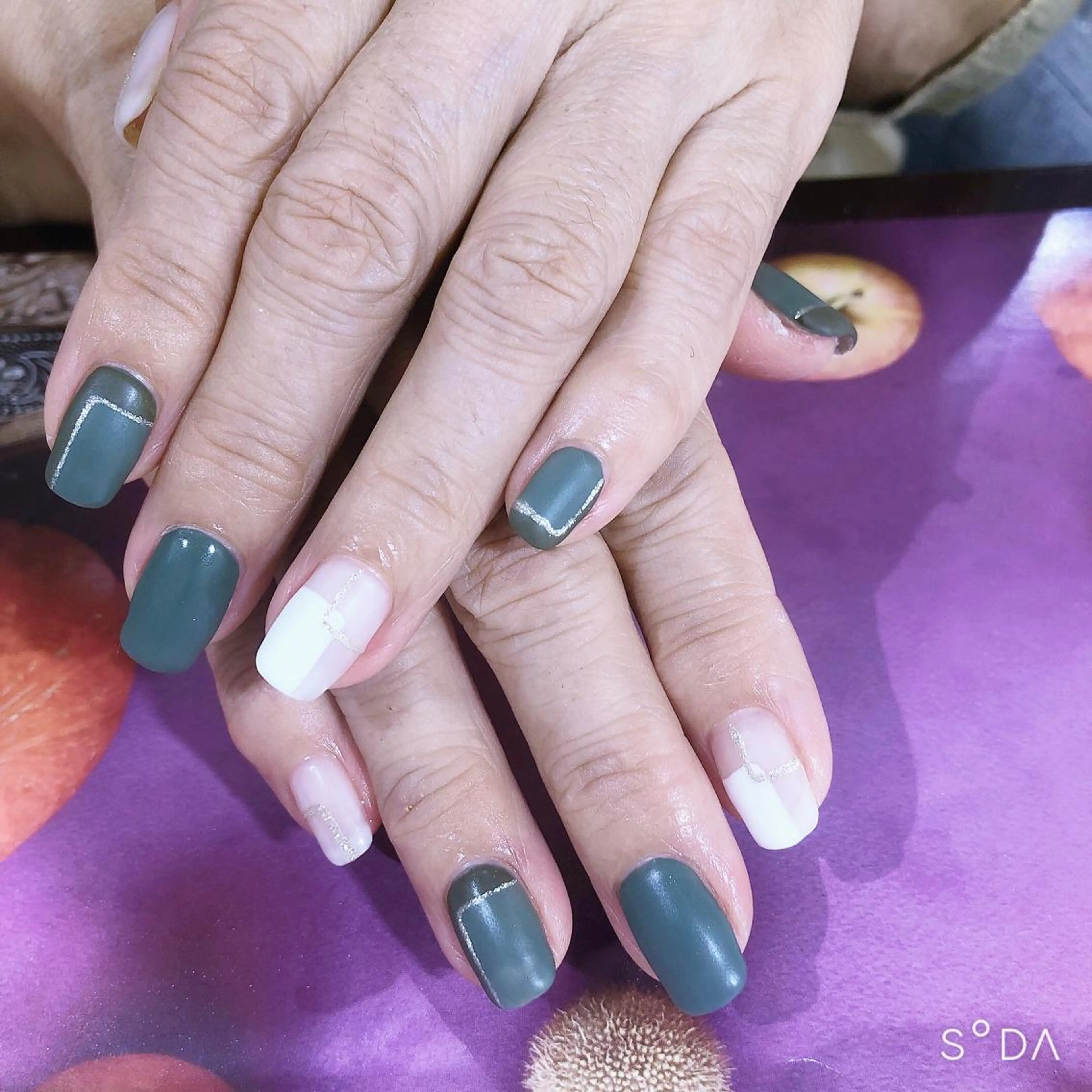 ネイル ハンドネイル 吉野✨ ネイルデザイナー✨のネイルデザイン