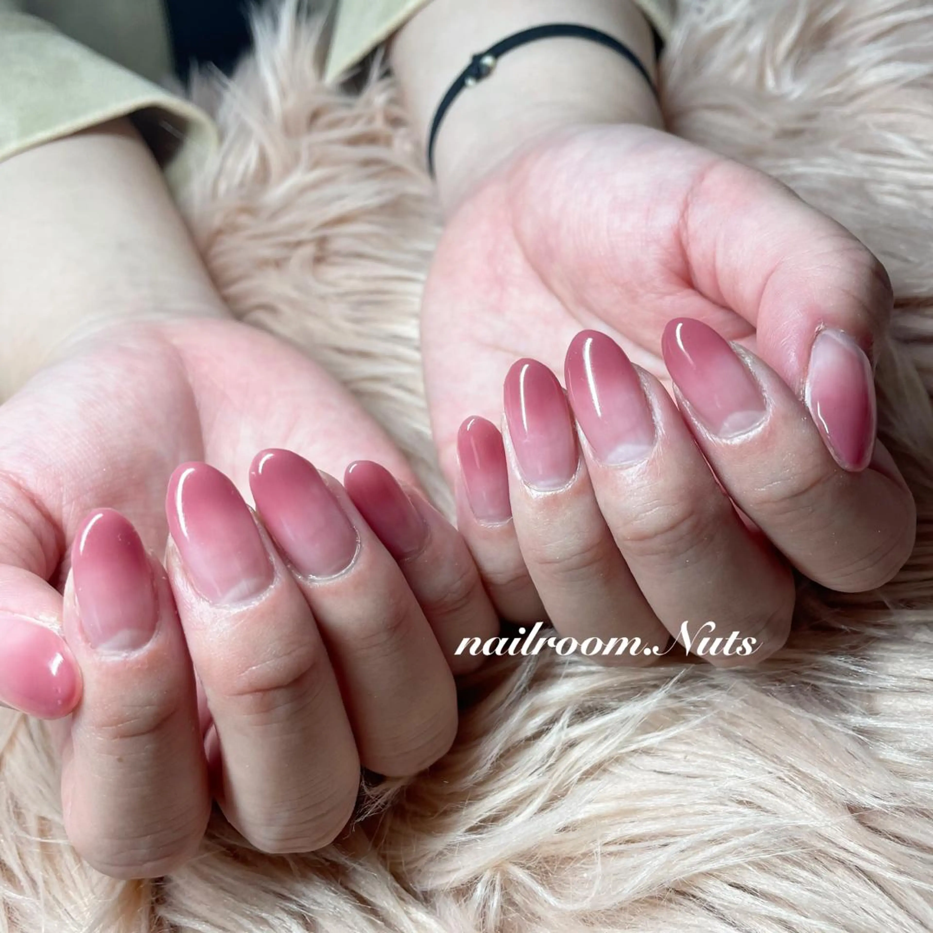 ネイル ハンドネイル nailsalon Nutsのネイルデザイン