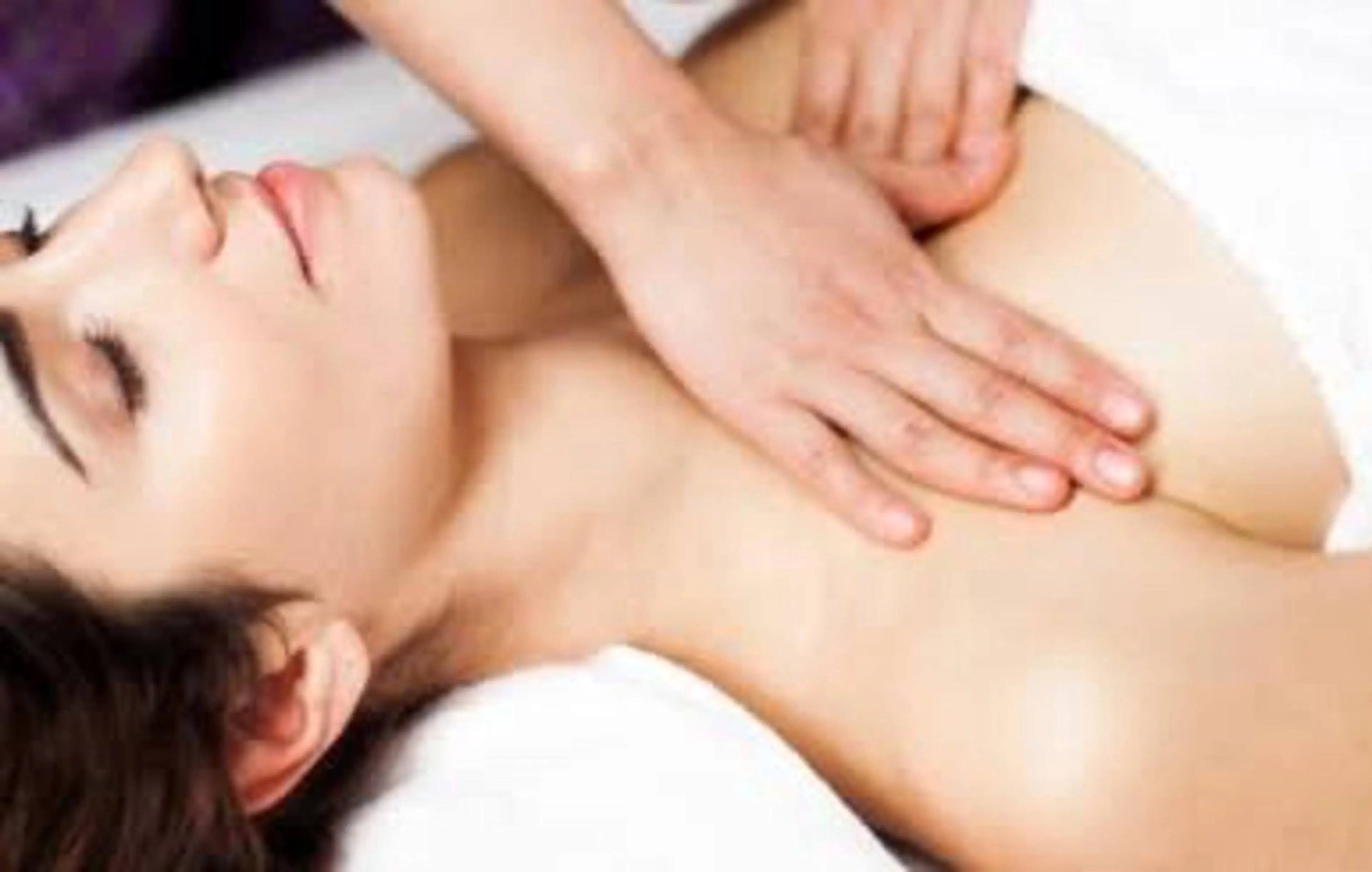 肩甲骨＆バストUP美乳!オールハンド育乳マッサージ50分の写真