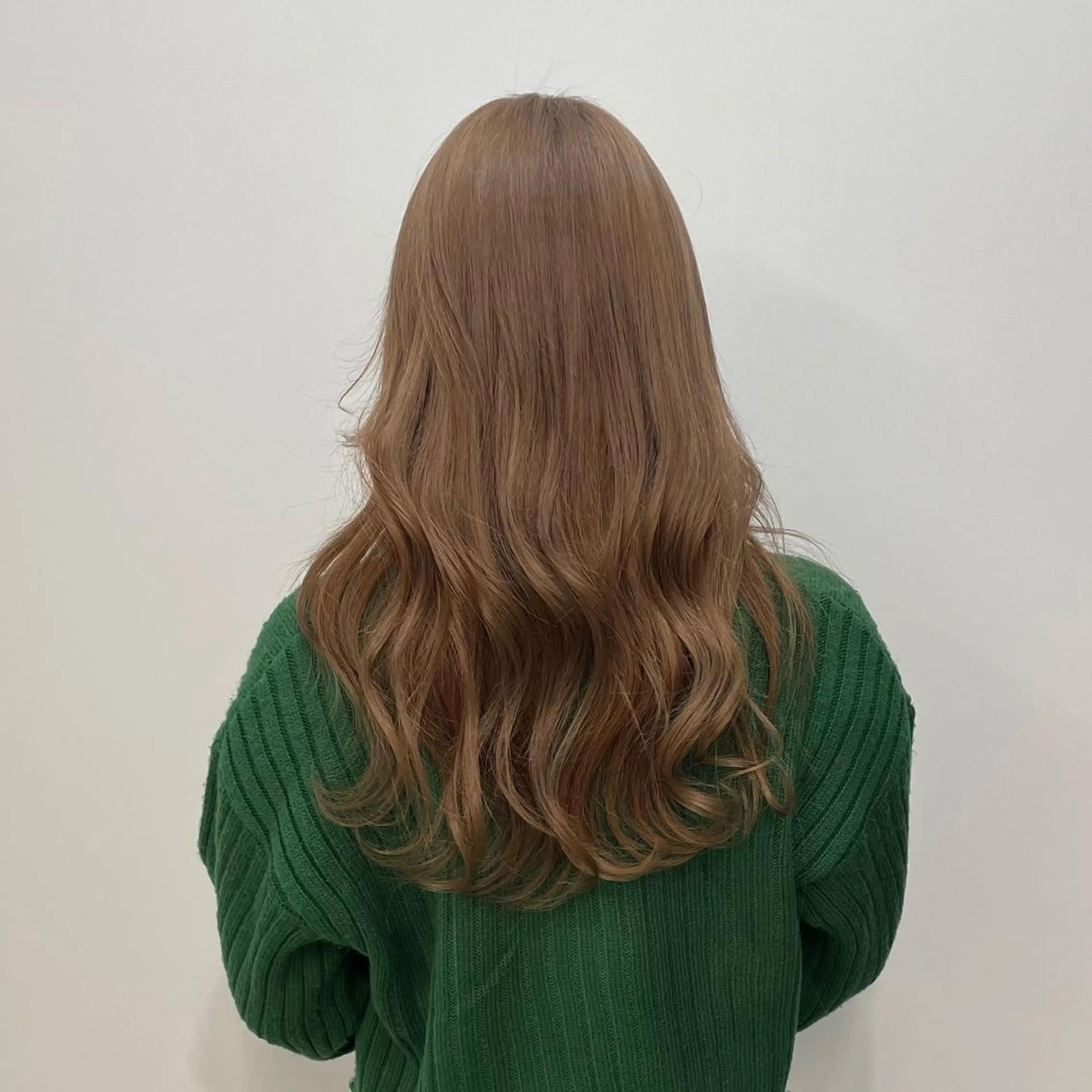 セミロング カラー パーマ ヘアアレンジ メンズ キッズ ネイル マツエク・マツパ アイブロウ メンズバレイヤージュ メンズブリーチ フェードカット メンズハイライト メンズハイトーン ヘアカラー トリートメント 髪質改善🇰🇷 レイヤーカット/梅田のヘアスタイル