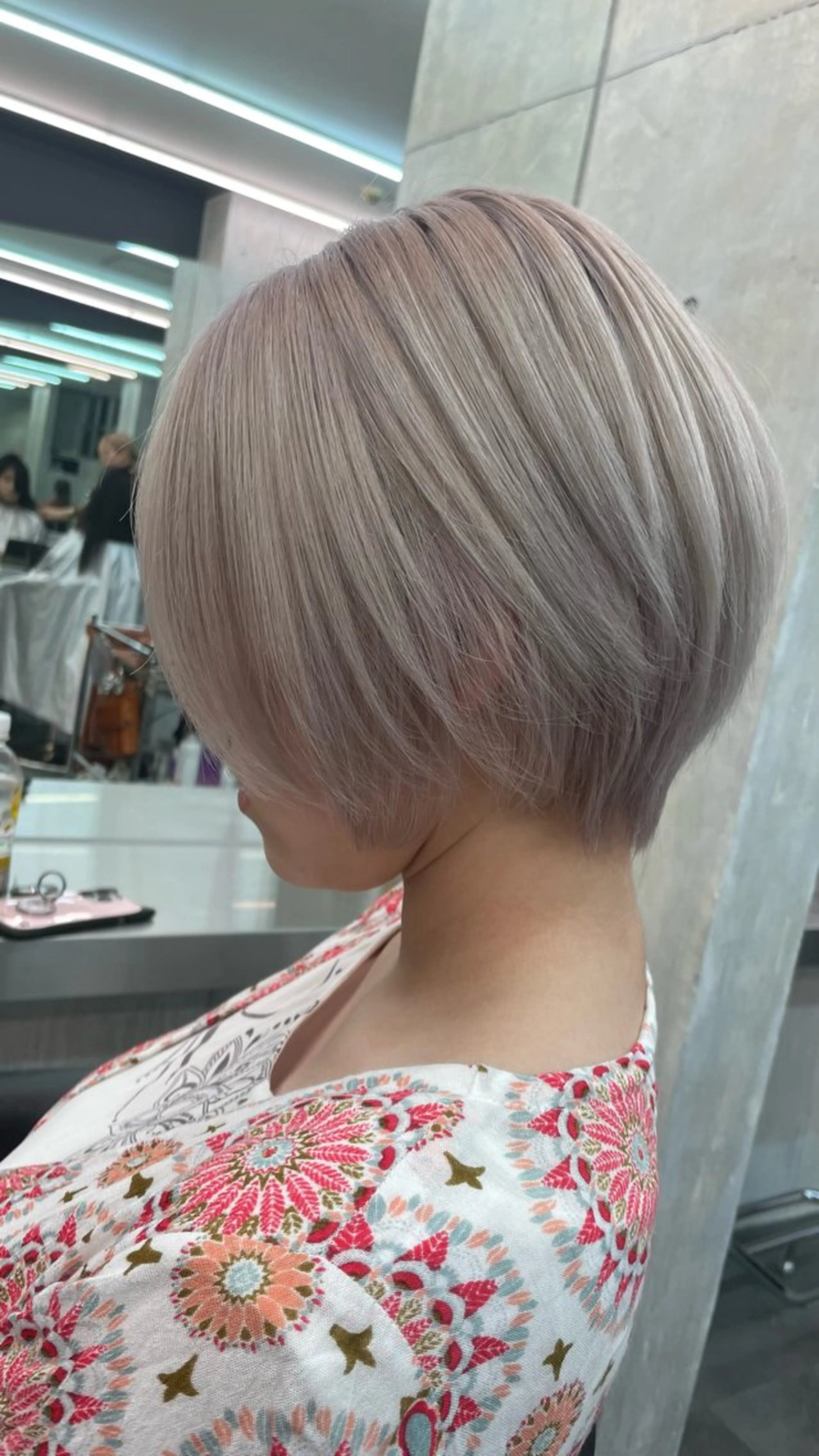 ショート カラー 森田 夏美のヘアスタイル