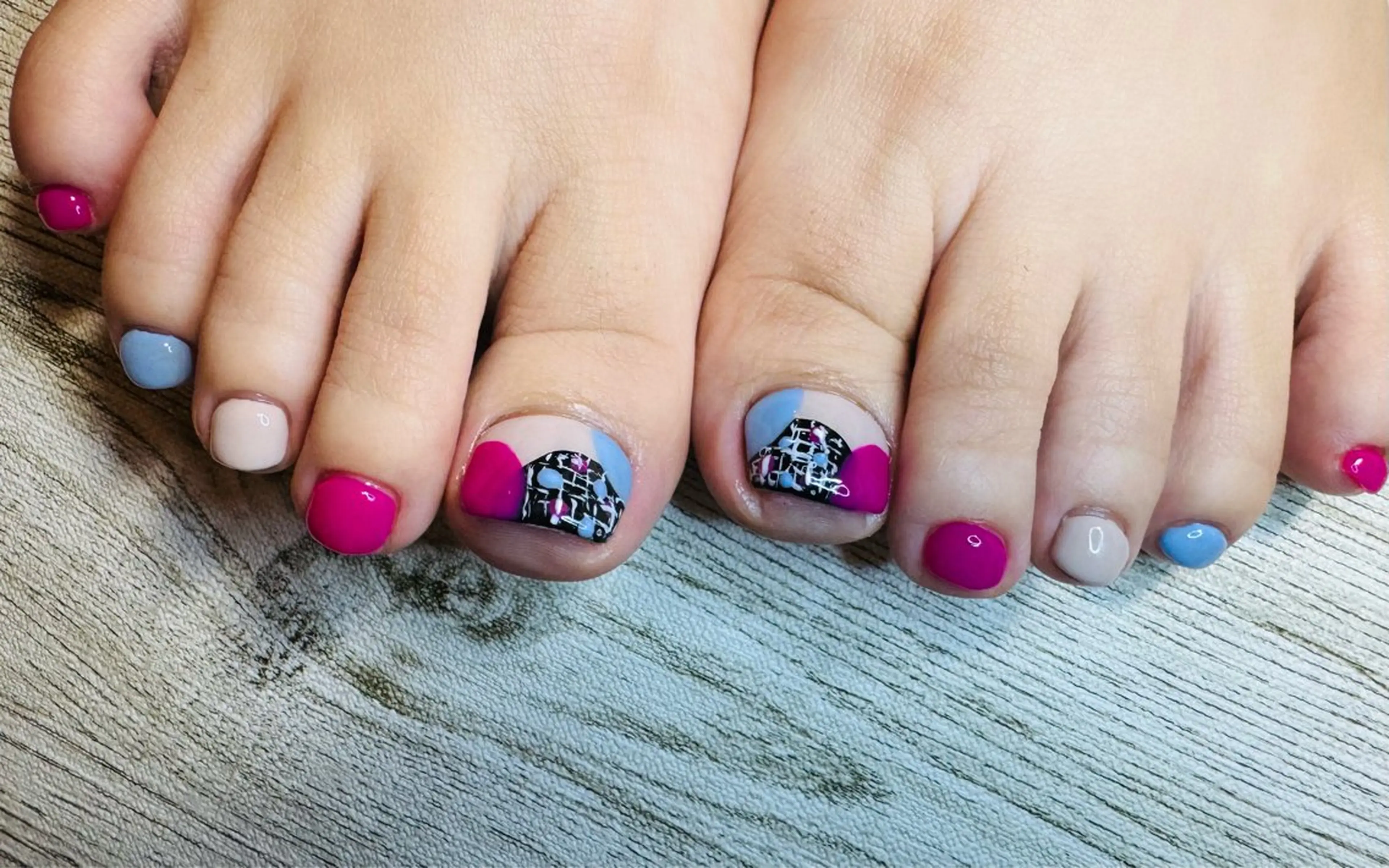 ネイル Li'a  Lani nailのネイルデザイン