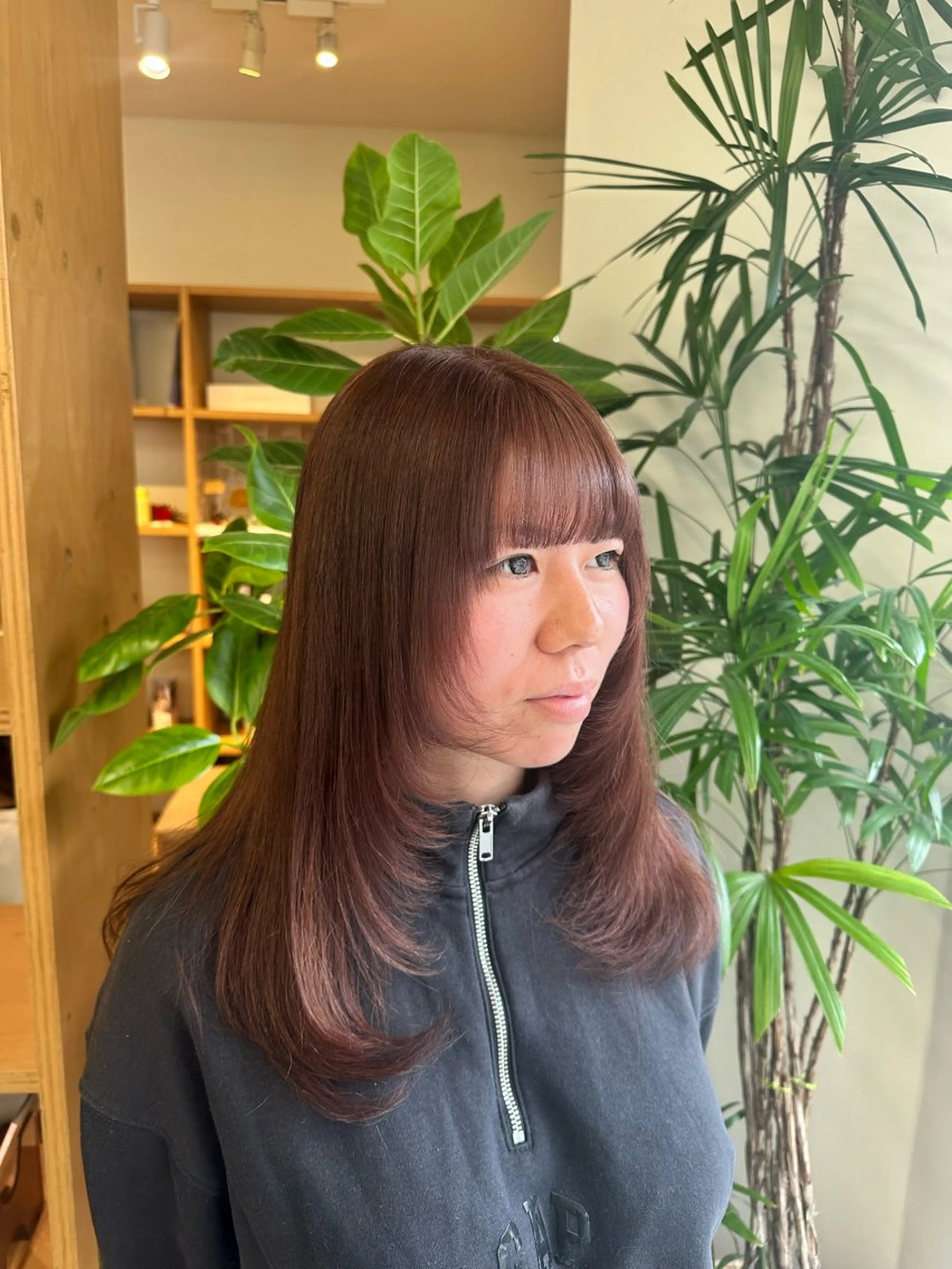 セミロング カラー ブラウンカラー オレンジ オレンジブラウン レイヤーカット カット ヘアカラー ブリーチカラー/ わきたちえ🌻のヘアスタイル