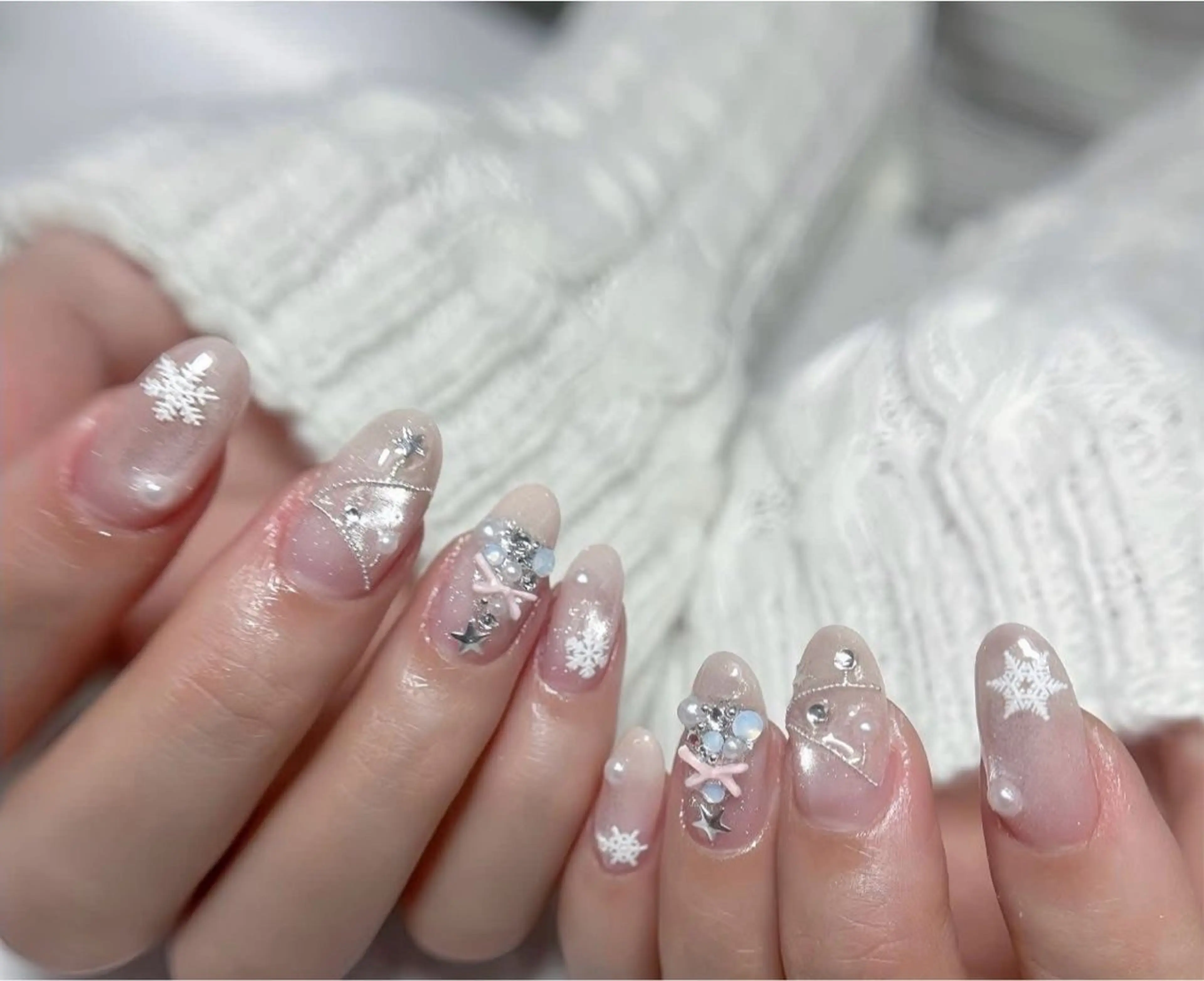 ネイル 長さ出し フレンチネイル ジェルネイル ガラスフレンチ 韓国ネイル ハンドネイル Minette nailHuongのネイルデザイン