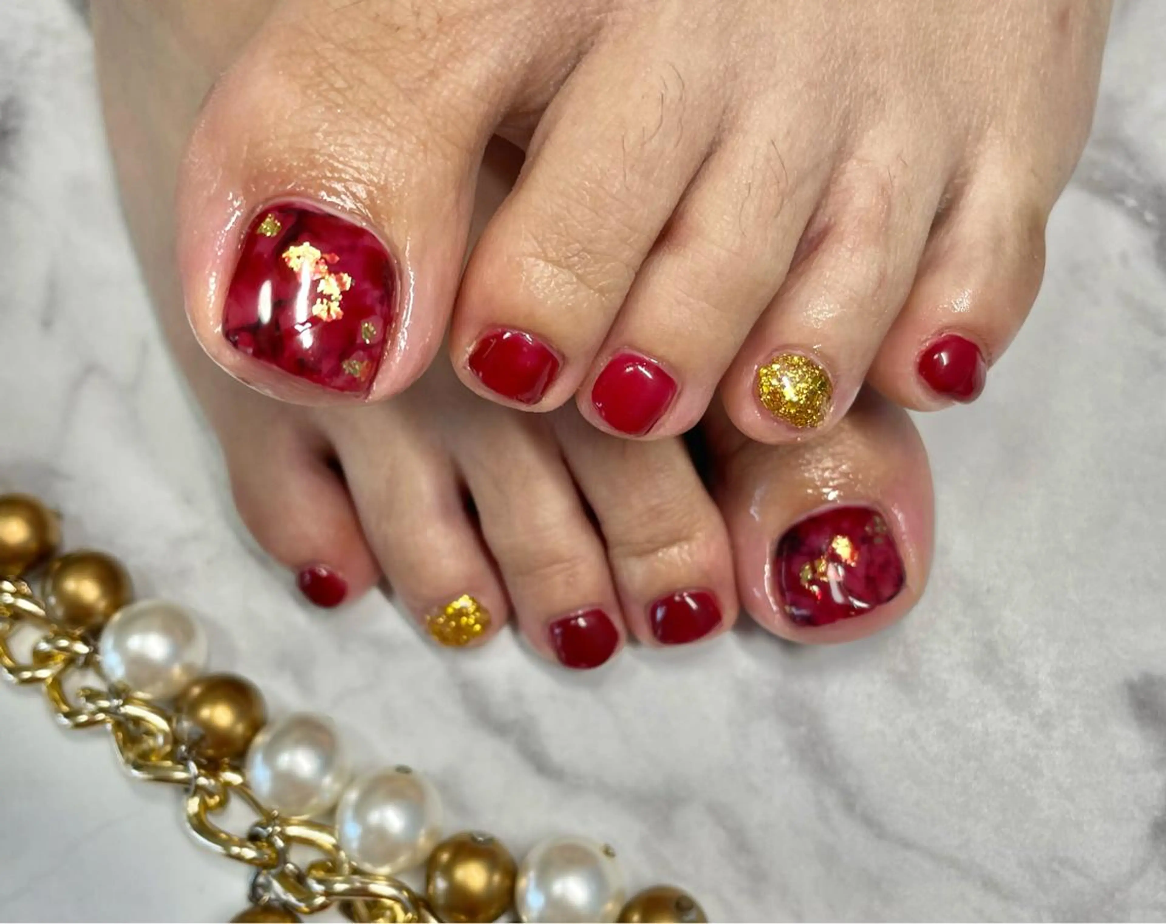 ネイル べっ甲ネイル フットネイル 遠藤 唯菜のネイルデザイン