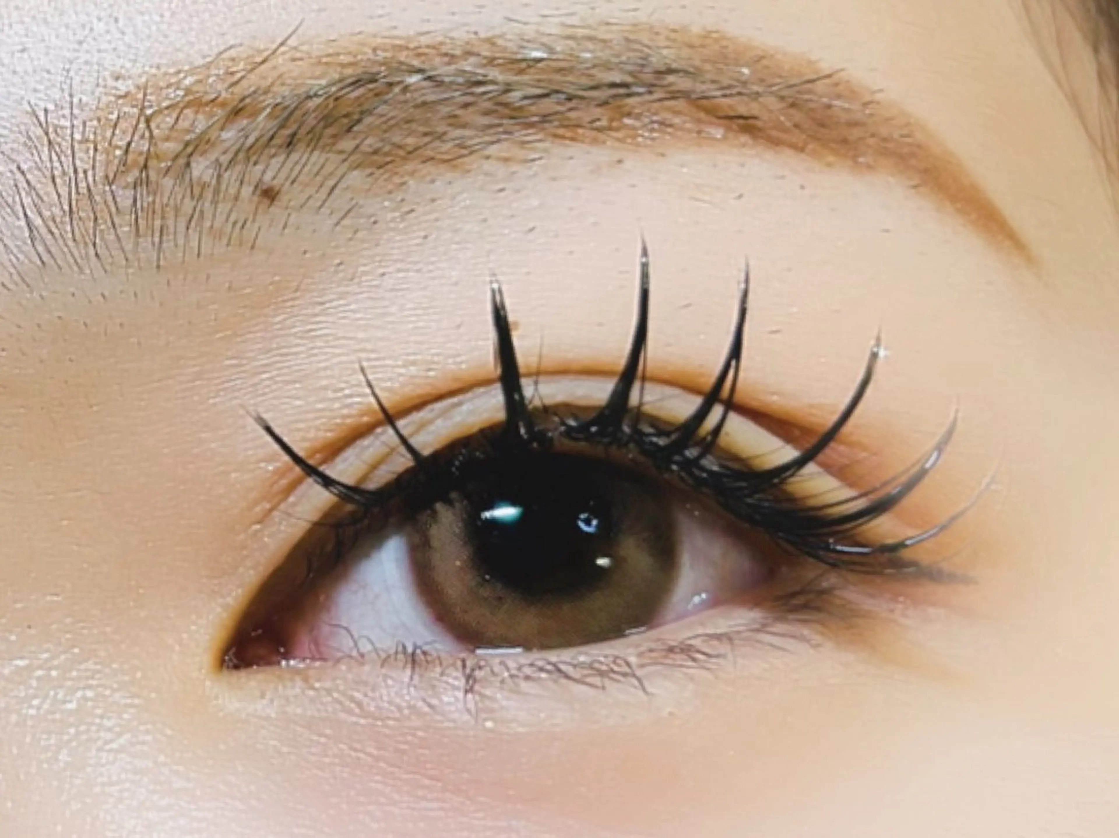 マツエク・マツパ 付け放題 バインドロック 束感まつ毛 フラットラッシュ パリジェンヌラッシュリフト マツエク オーロラ所属・AURORA RINAのマツエク・マツパデザイン