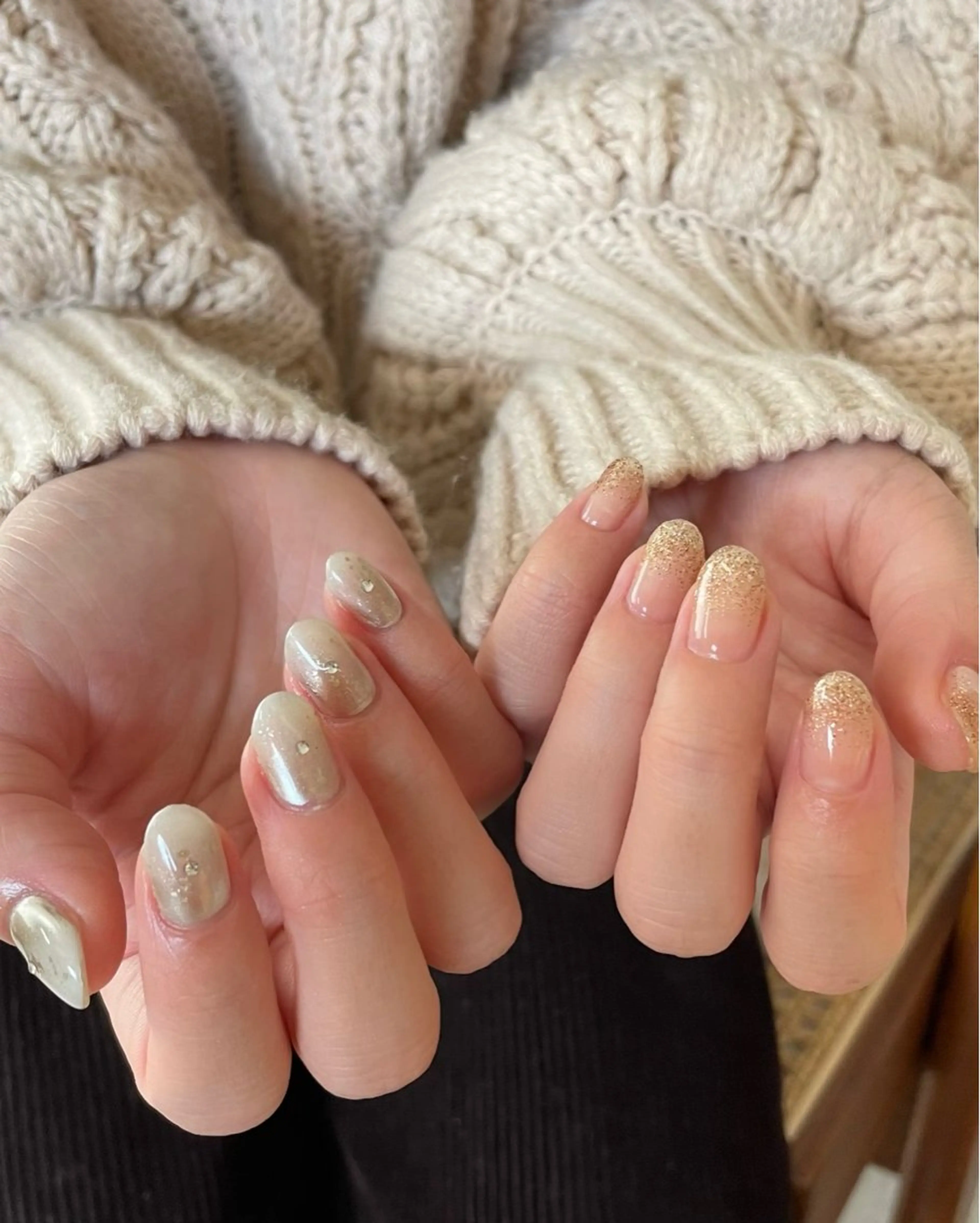 ネイル グラデーション ミラーネイル ニュアンスネイル シンプルネイル ハンドネイル "achoe" コエ HARUNAのネイルデザイン