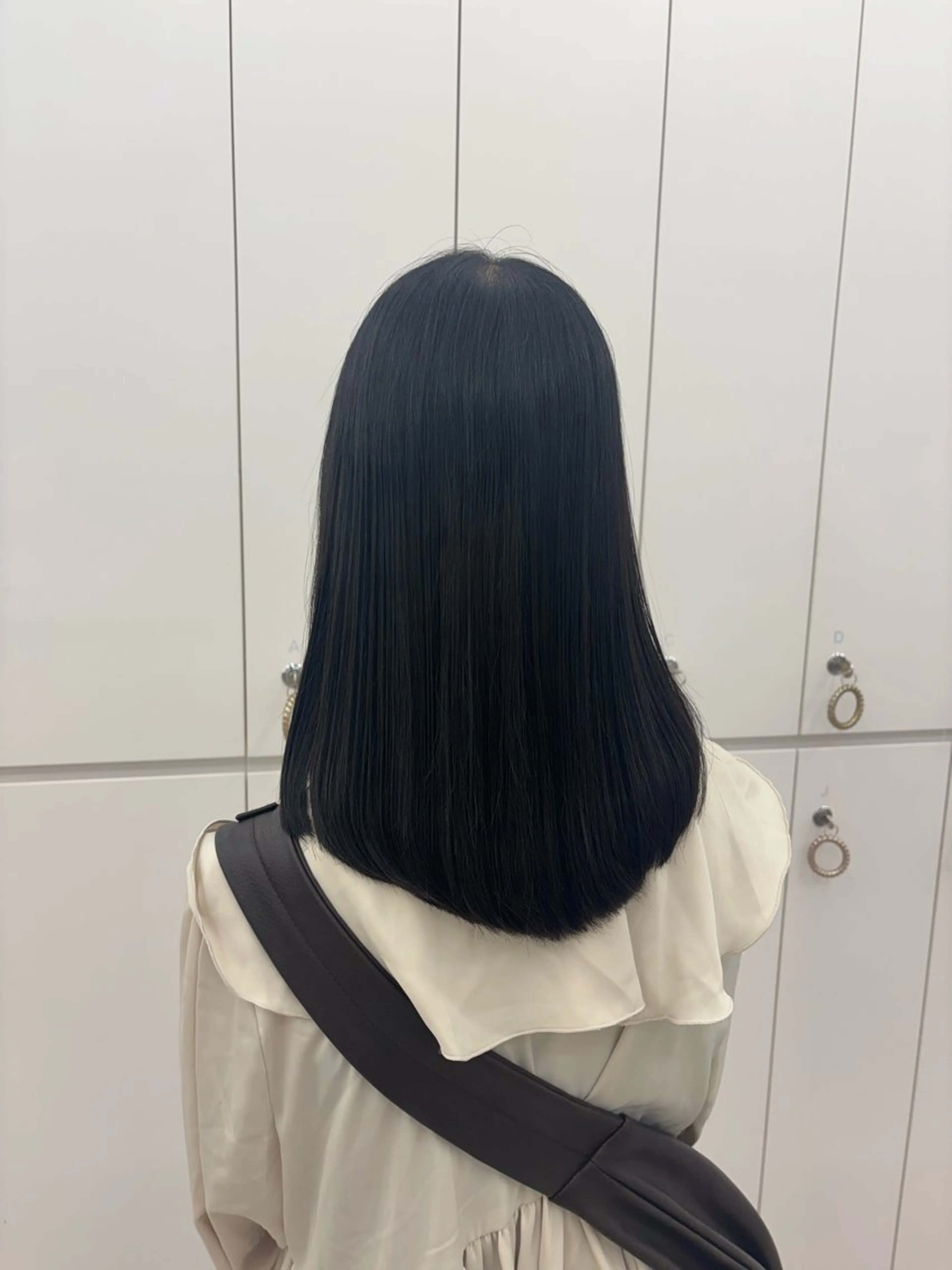 セミロング リン🔔ボブ cut ベージュカラー🤎のヘアスタイル