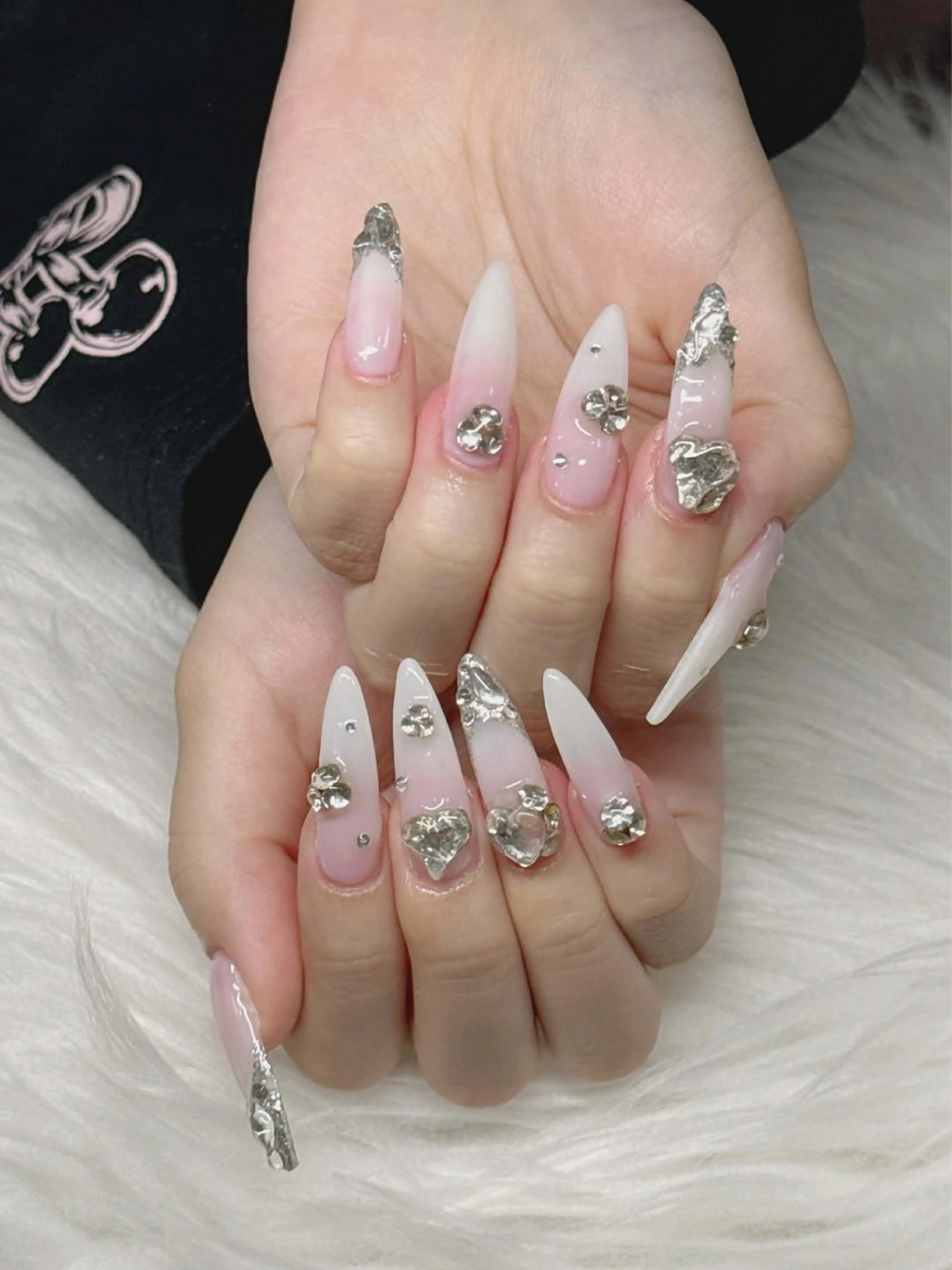 ネイル Lee Nailsのネイルデザイン