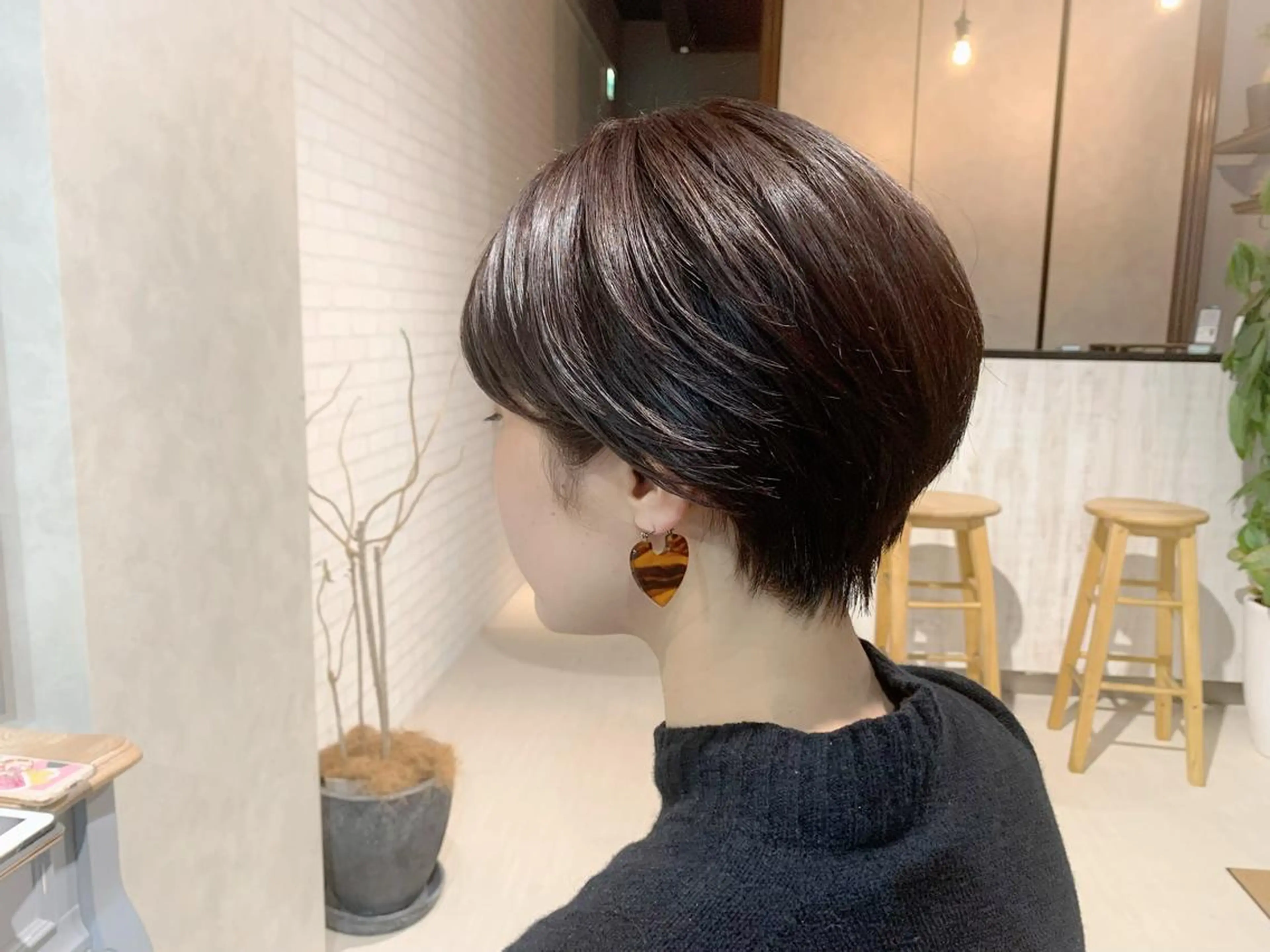 ショート カラー ブラウンカラー ショートヘア EMANON天神所属・Hitomi Ezakiのヘアスタイル