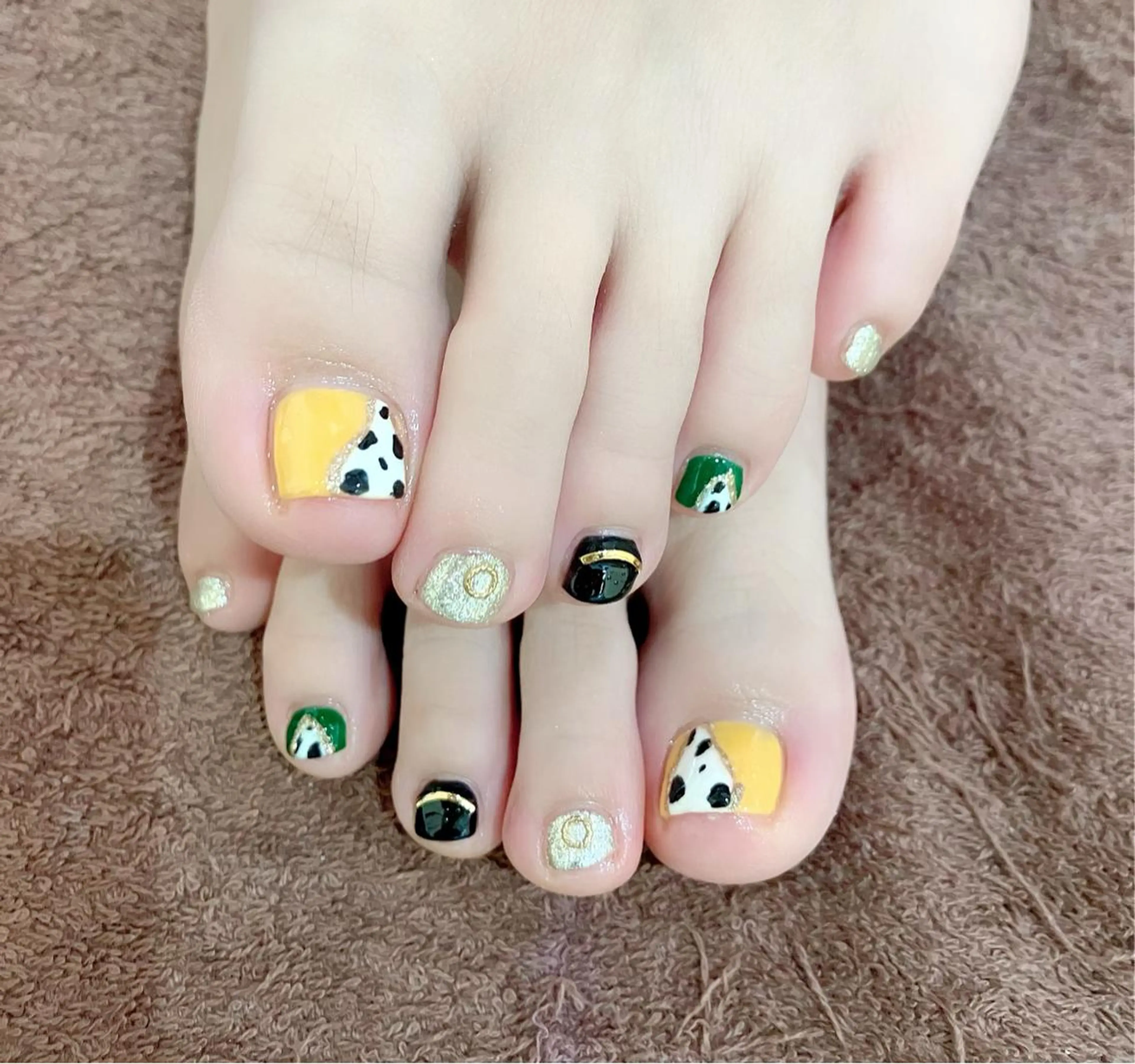 ネイル 🍒当日もOK🍒 𝑳𝑼𝑵𝑨花井のネイルデザイン