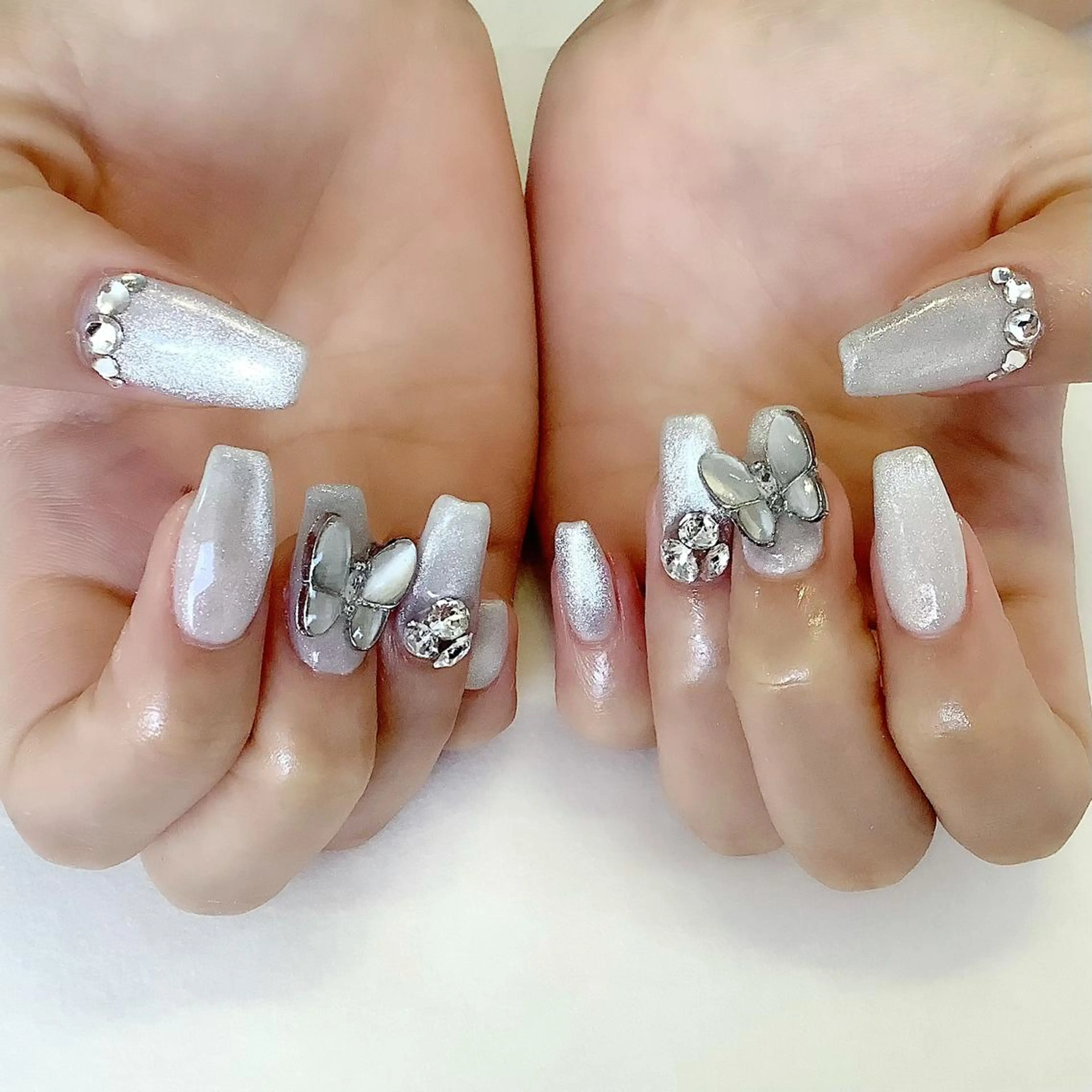 ネイル ハンドネイル 💎🐰 saki. m 🐰💎のネイルデザイン