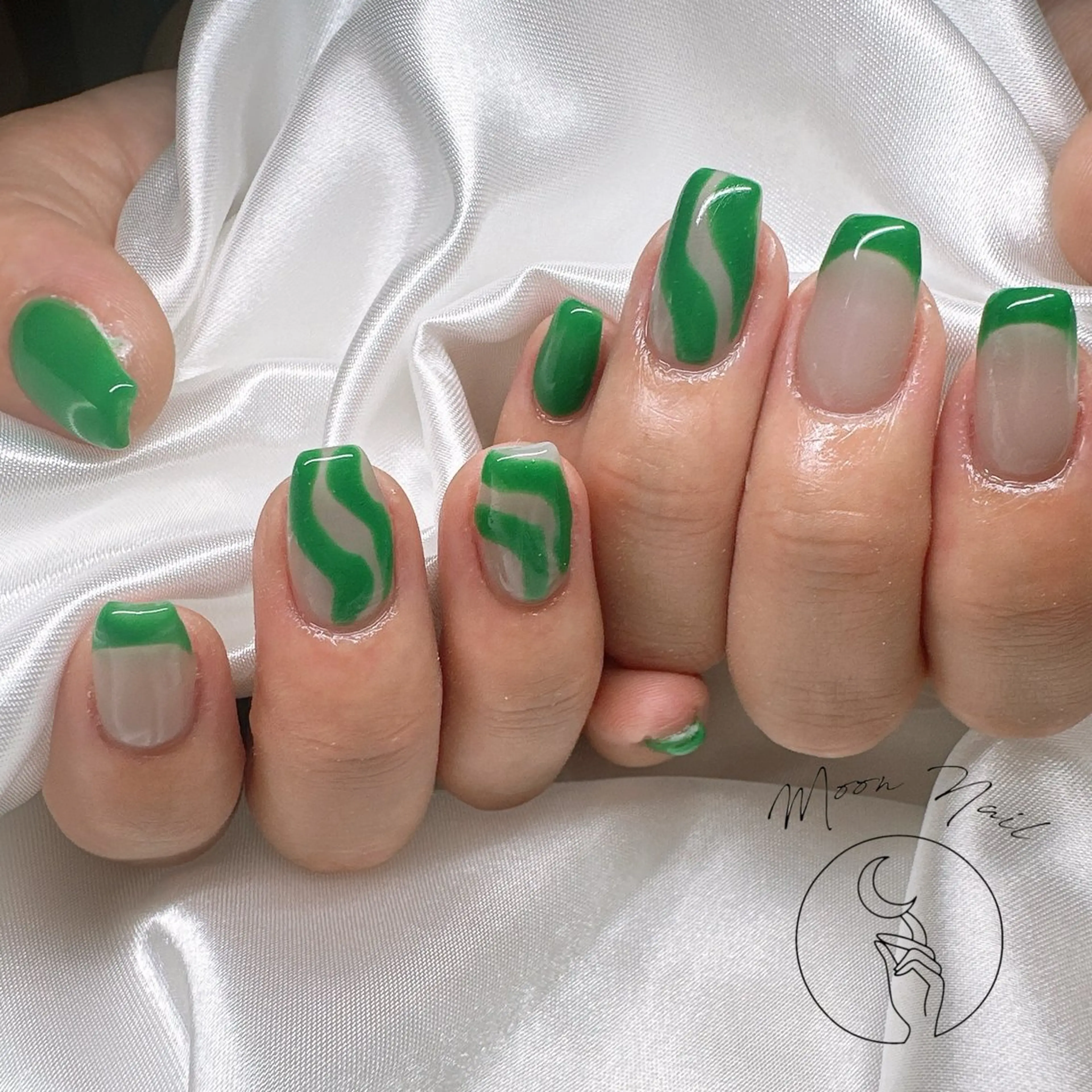 ネイル ハンドネイル Moon  Nail /栄　大須のネイルデザイン