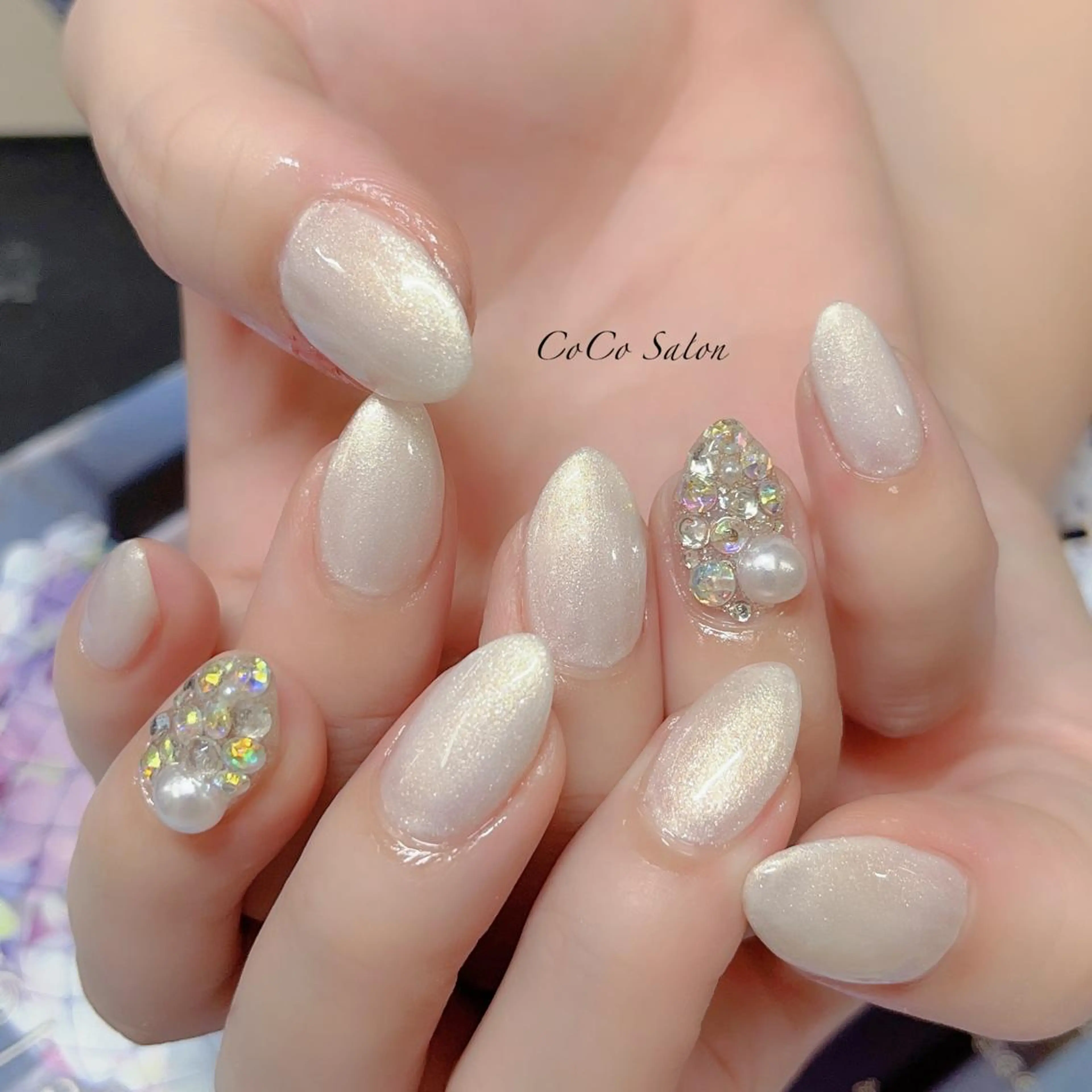 ネイル 成人式 長さ出し ジェルネイル キラキラネイル 韓国ネイル ハンドネイル CoCoSalon ネイル/まつ毛予約のネイルデザイン