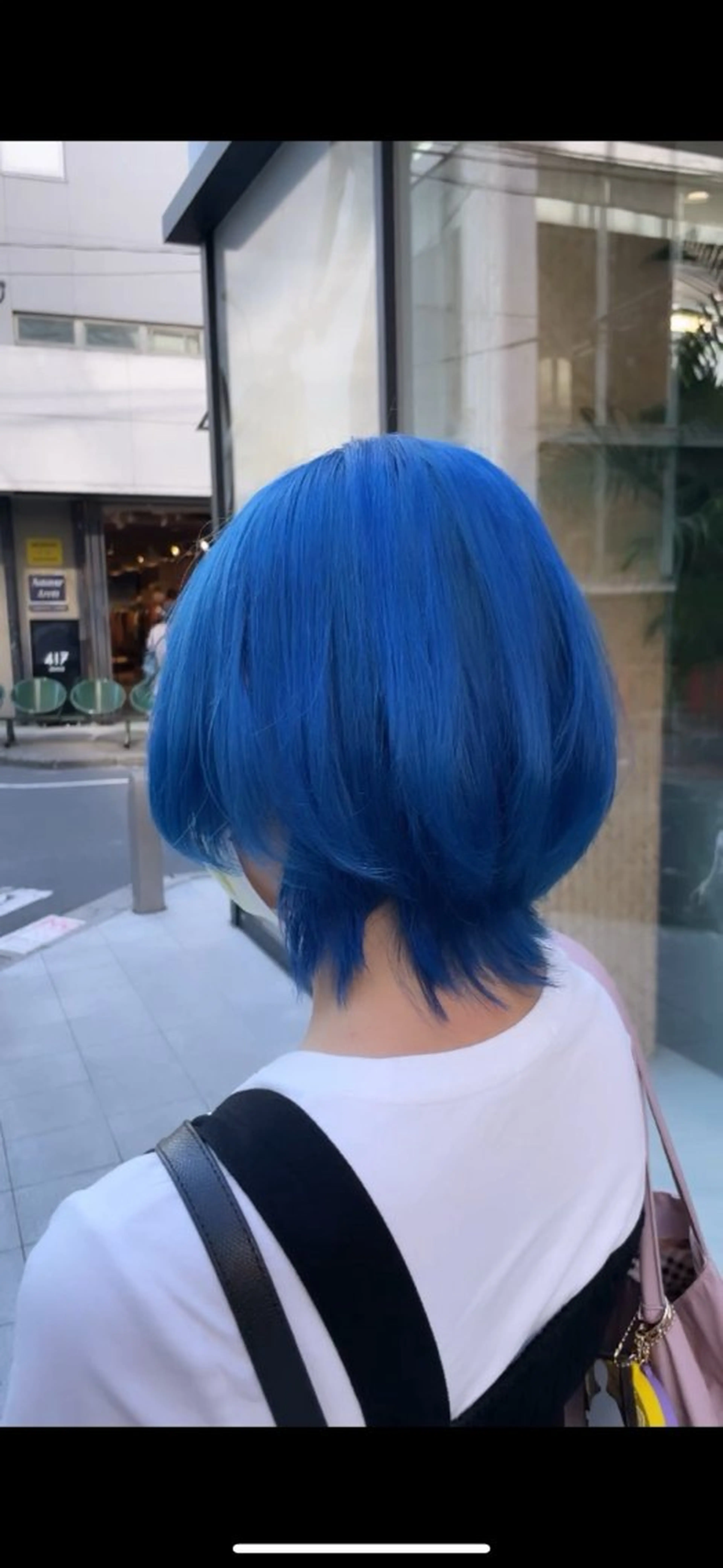 ショート カラー ブルーカラー ヘアカラー トリートメント salowin iori原宿B1店所属・ハイトーン/髪質改善 原宿𝑺𝑬𝑵𝑨のヘアスタイル