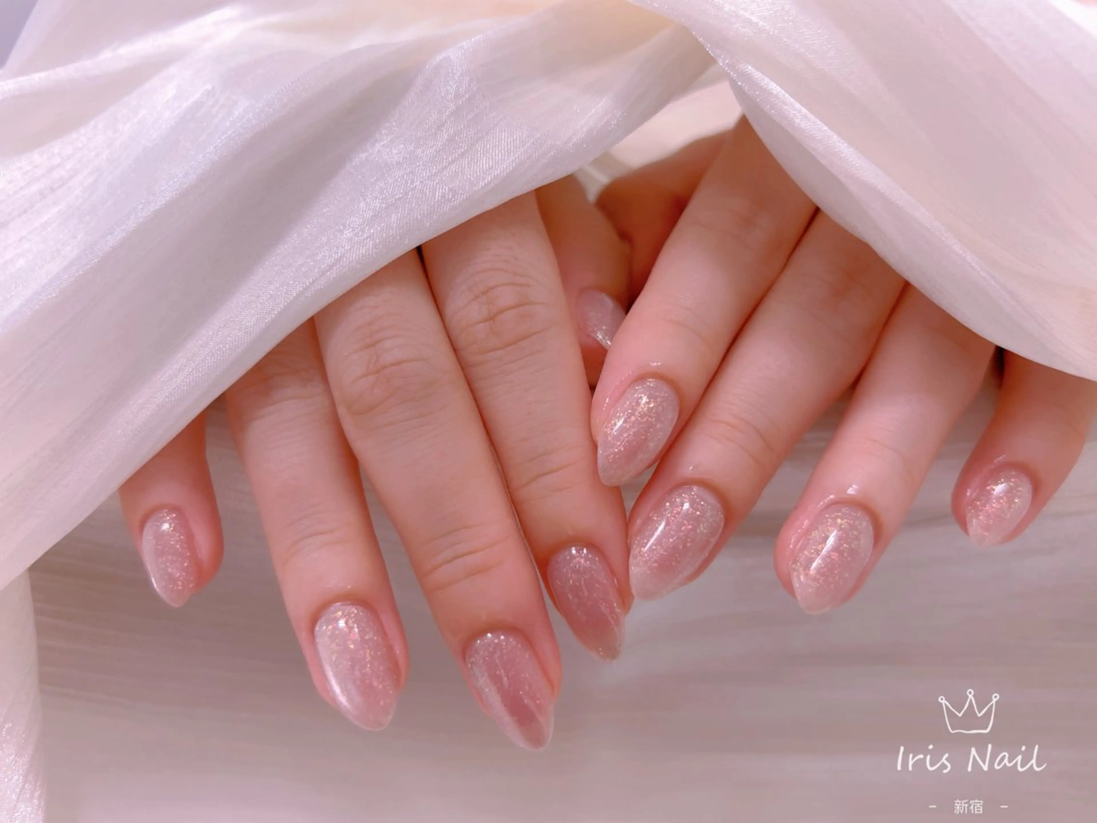 ネイル フレンチネイル ジェルネイル グラデーション 韓国ネイル マグネットネイル ハンドネイル 【長さ出し】 IRIS NAILのネイルデザイン