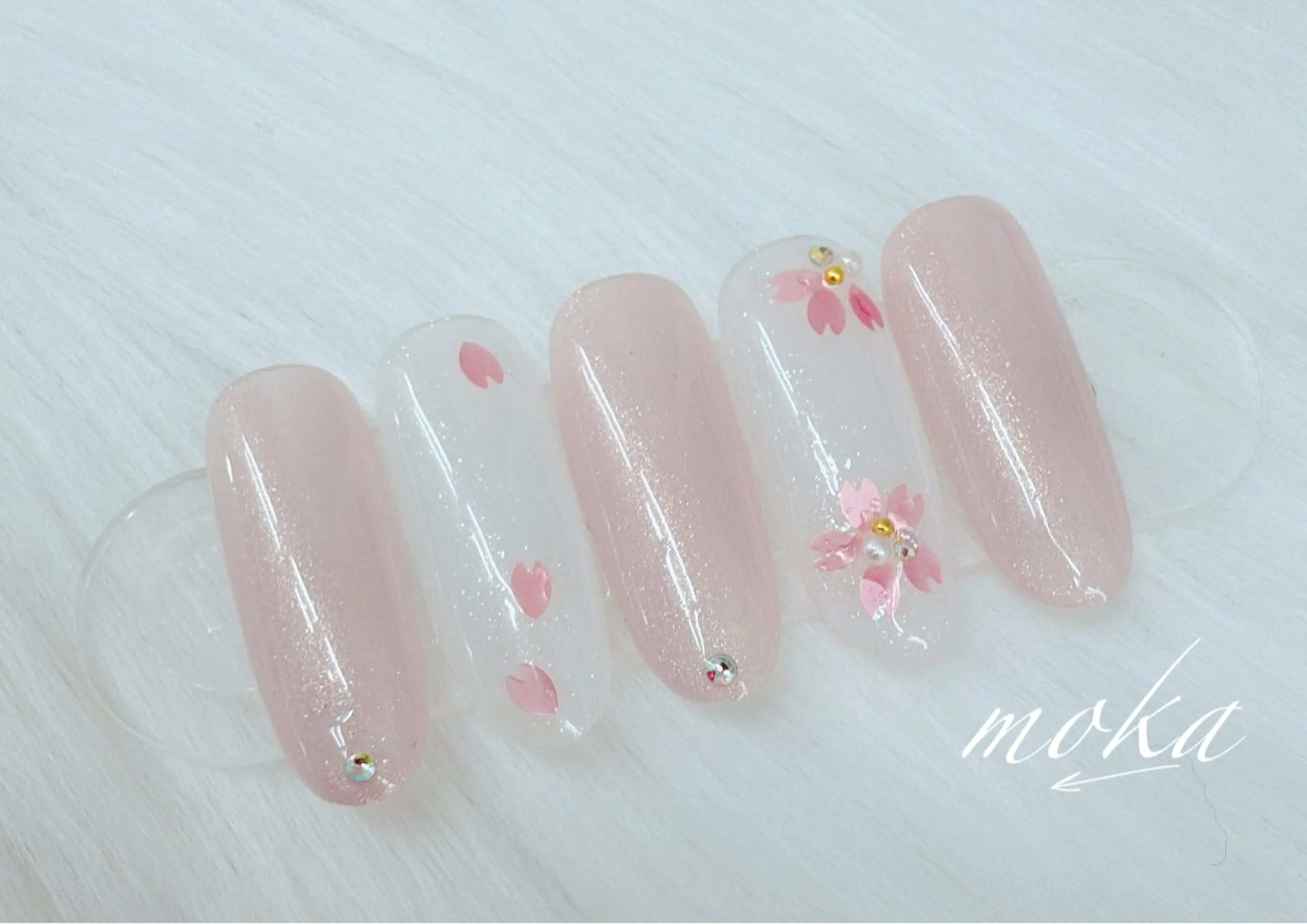 ネイル ハンドネイル ハンドケア 胡蝶蘭レディースサロ ンNailMOKAのネイルデザイン